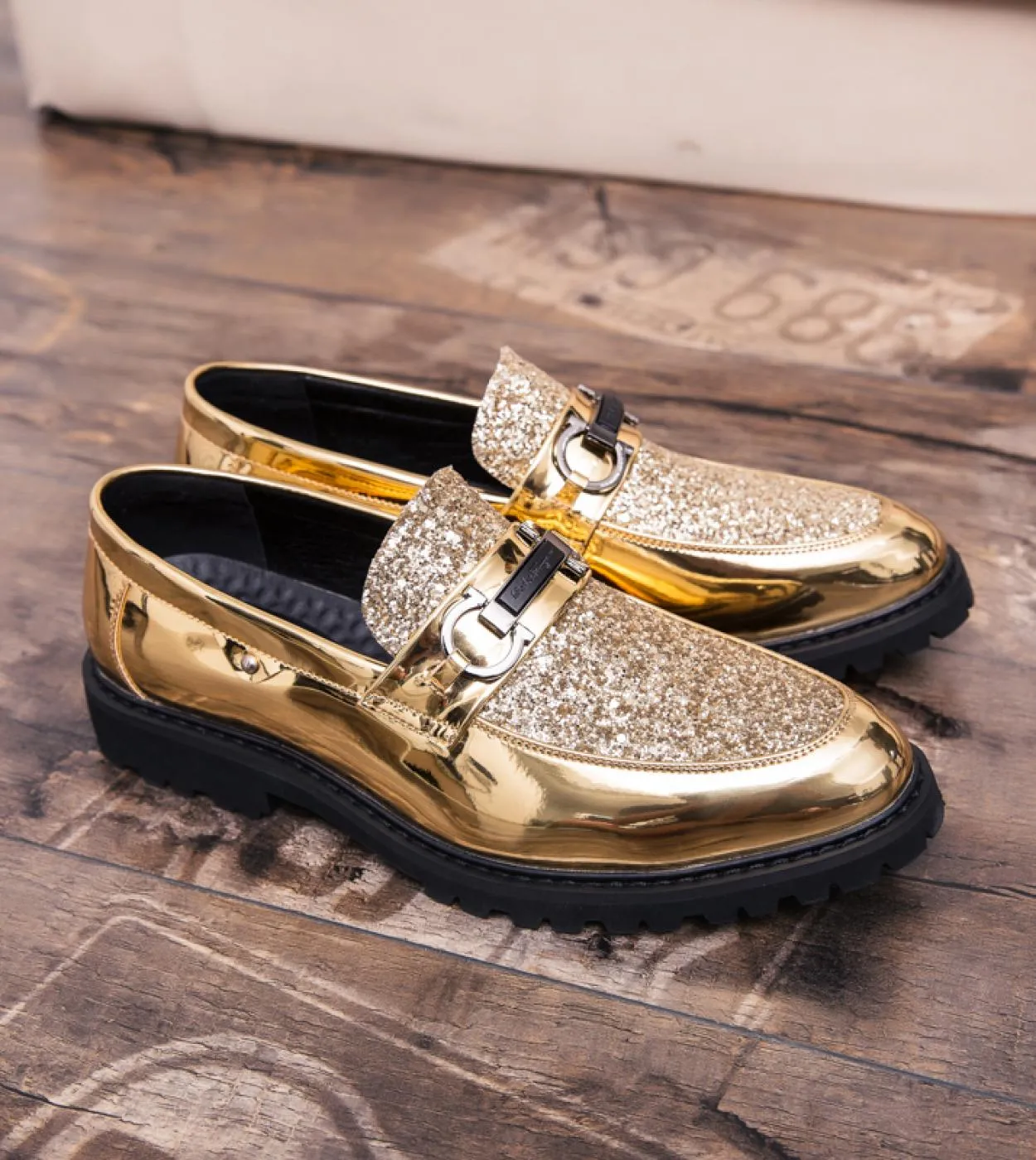 2022 nuove scarpe in pelle primavera bianco slip on scarpe oxford per uomo scarpe brogue di lusso uomo formale mocassino comodo
