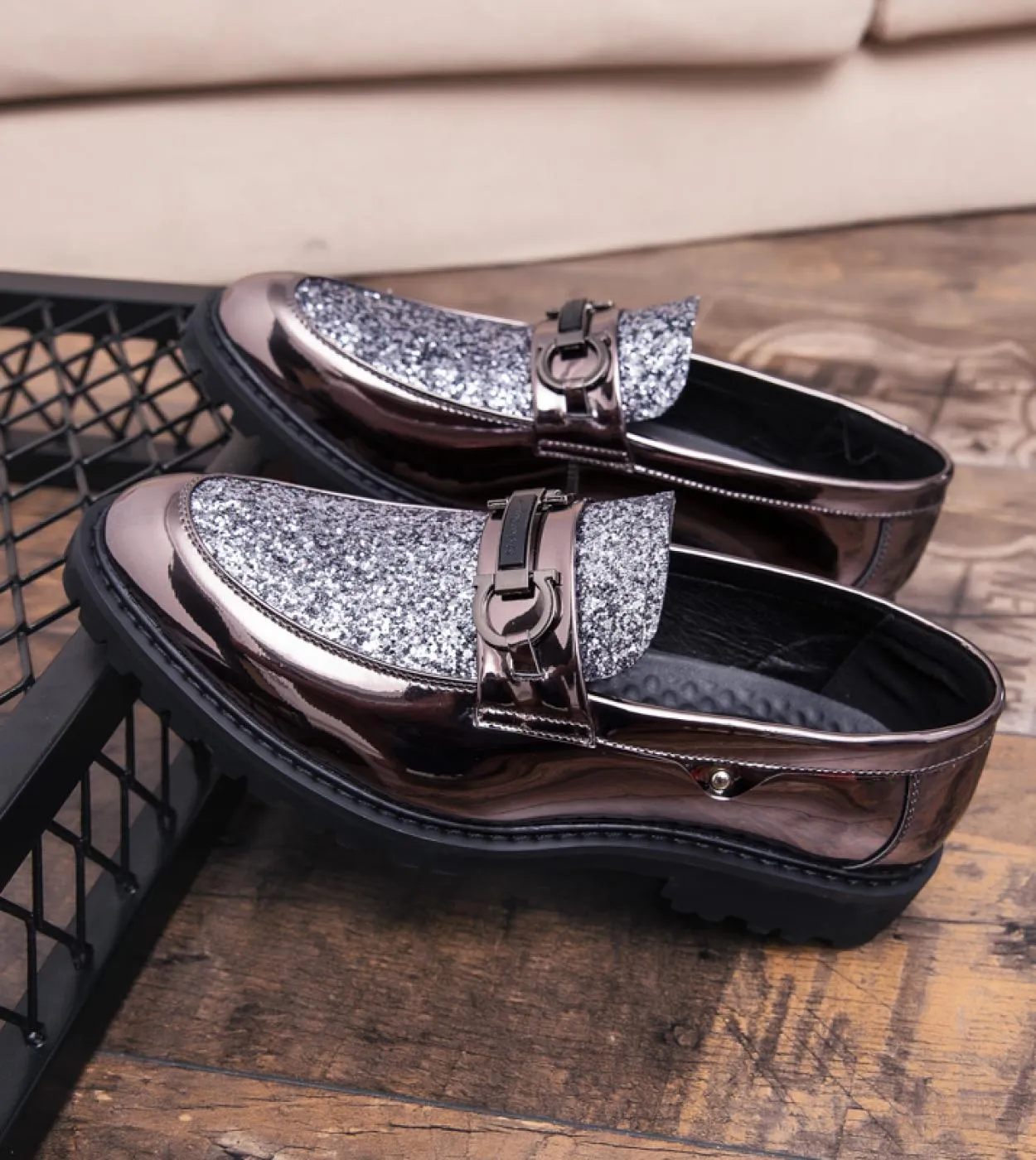 2022 nuove scarpe in pelle primavera bianco slip on scarpe oxford per uomo scarpe brogue di lusso uomo formale mocassino comodo