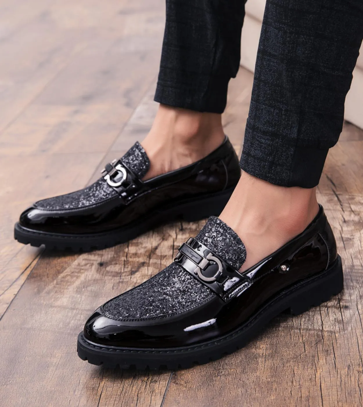 2022 nuove scarpe in pelle primavera bianco slip on scarpe oxford per uomo scarpe brogue di lusso uomo formale mocassino comodo