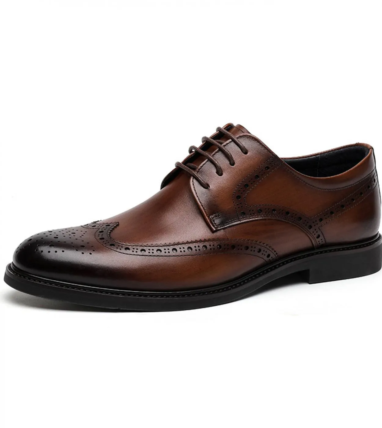 2022 Scarpe da sposa da uomo primaverili Scarpe brogue da uomo britanniche Scarpe eleganti da uomo da uomo in vera pelle Scarpe