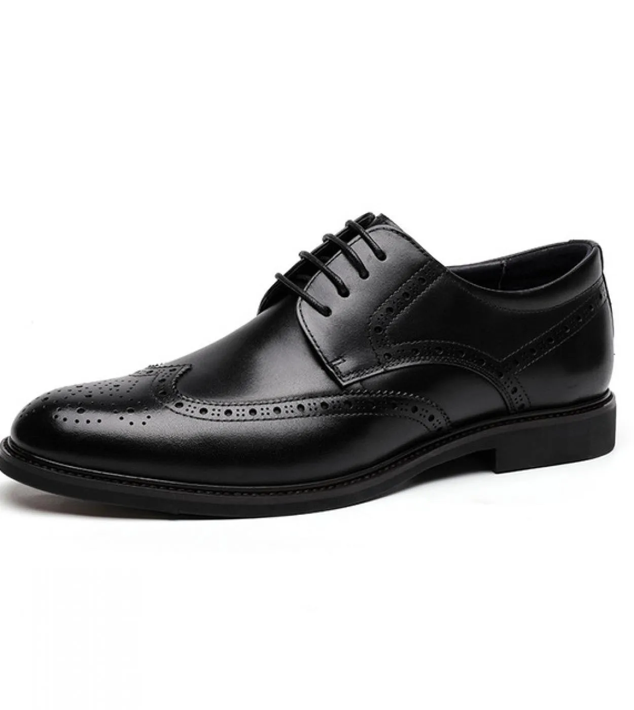 2022 Scarpe da sposa da uomo primaverili Scarpe brogue da uomo britanniche Scarpe eleganti da uomo da uomo in vera pelle Scarpe
