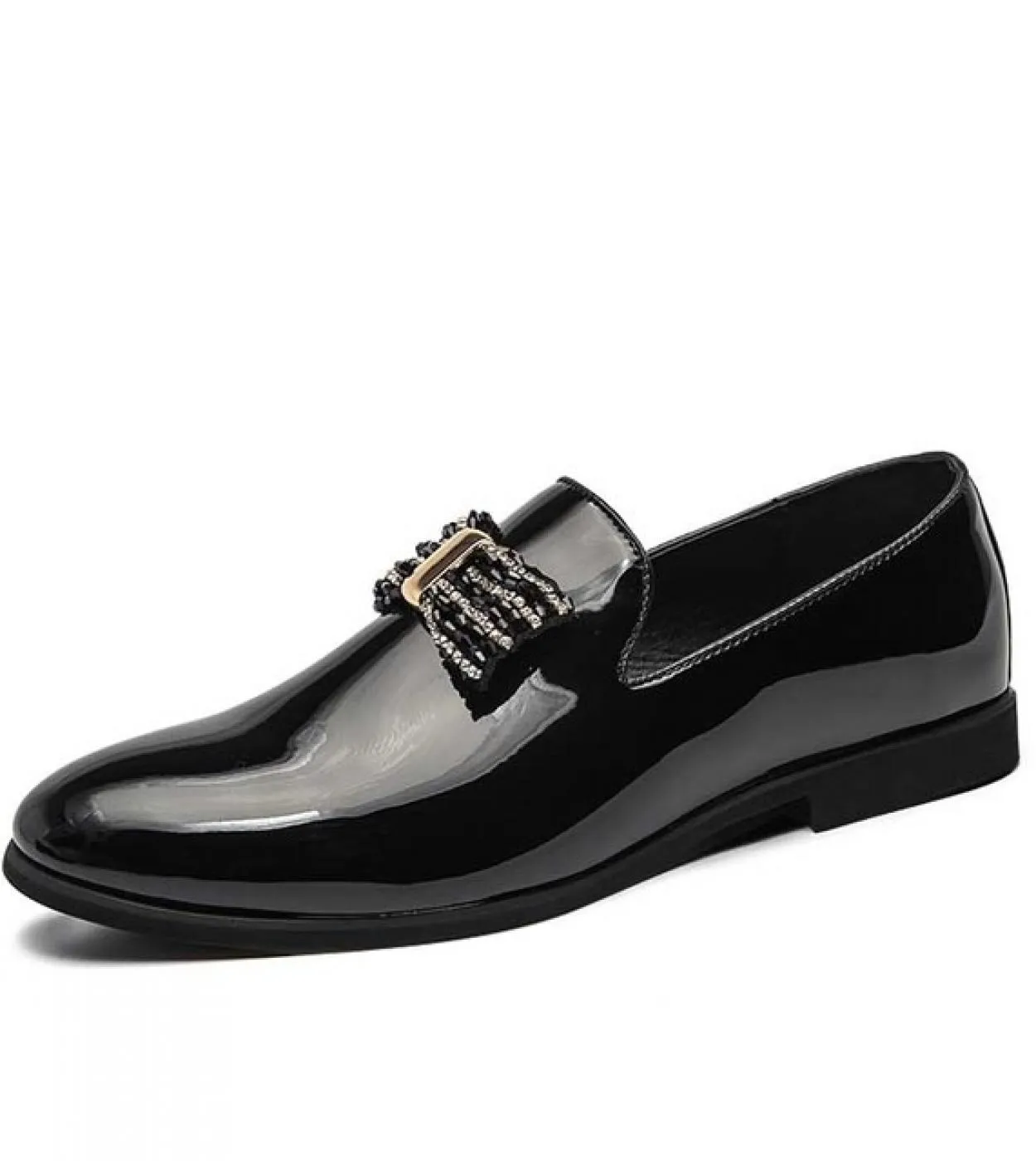 2023 Abito da sera Scarpe casual Scarpe lucide Marchio di lusso Slip On Mocassini formali Mocassini Uomo italiano Piatto Comodo
