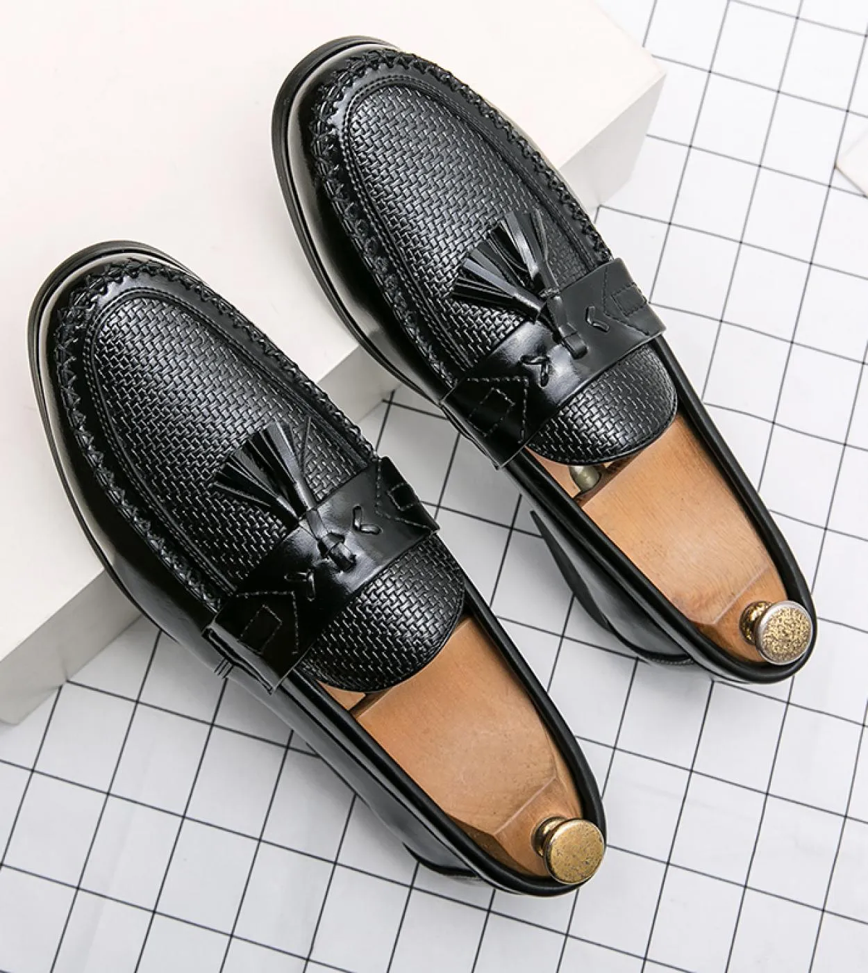 2023 Scarpe eleganti da uomo Scarpe da sposa in pelle fatte a mano stile brogue Paty Scarpe da uomo in pelle Oxford Scarpe forma