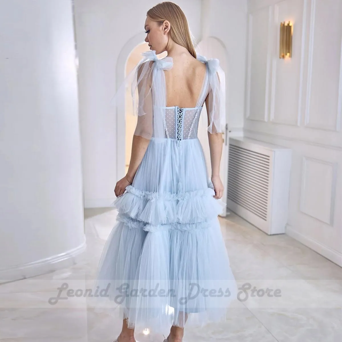 Abiti da ballo blu cielo Aline Sweetheart Spaghetti Strap Abiti da sposa per ospiti Lunghezza tè Abito da sera Bordare Fiocco co