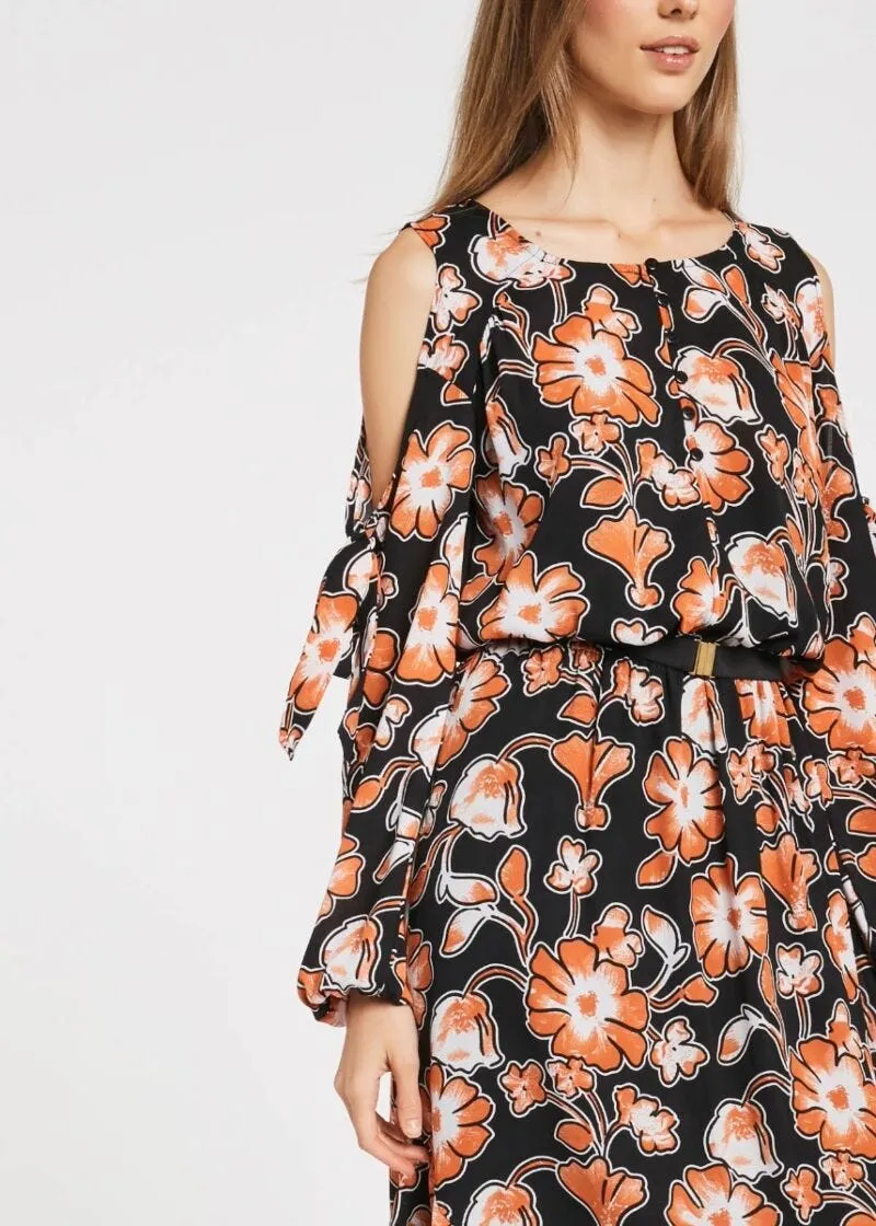 Abito con maniche cut out