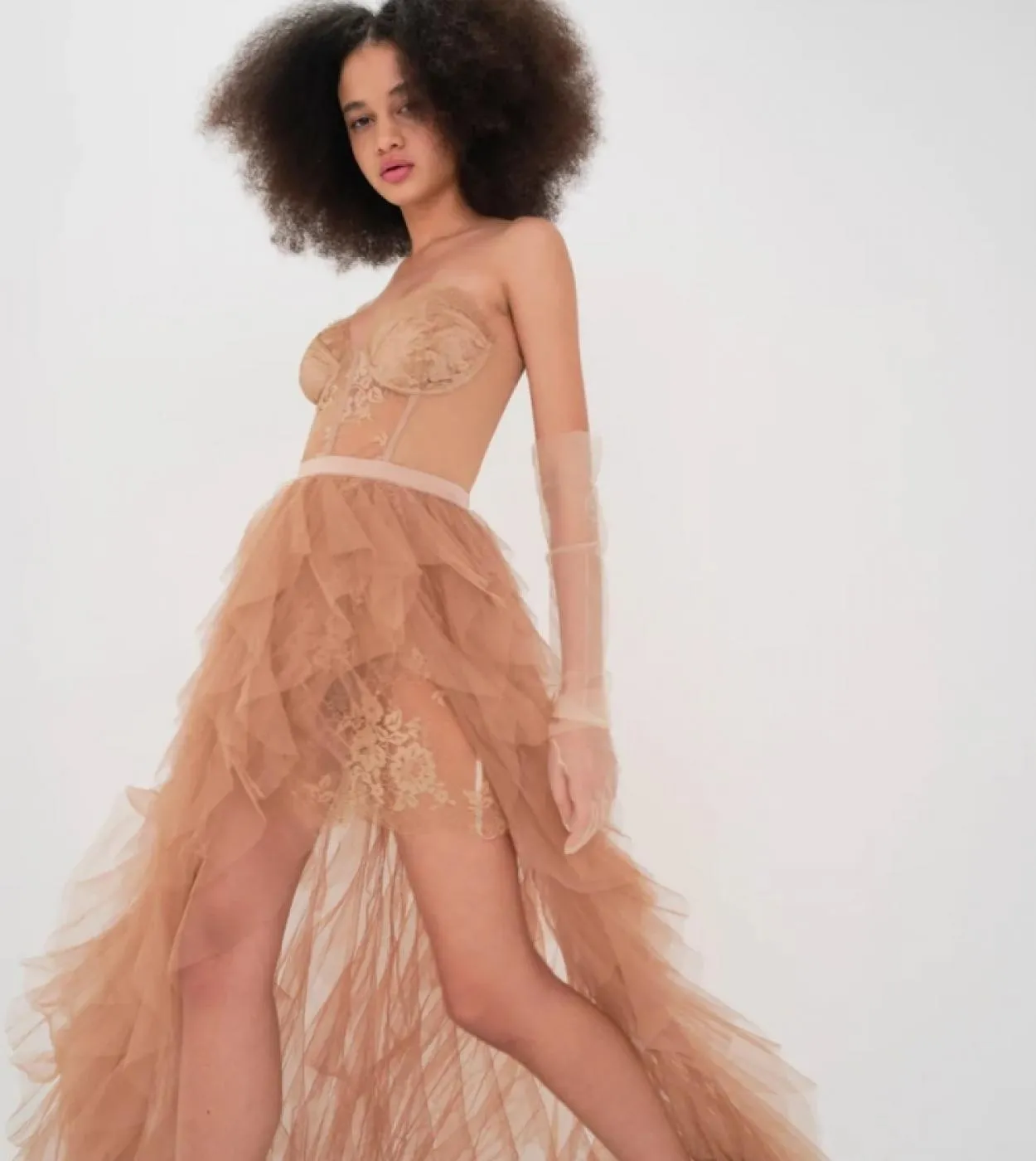 Abito lungo plissettato in pizzo senza spalline in tulle da donna Abito lungo senza spalline in pizzo rosa albicocca con volant