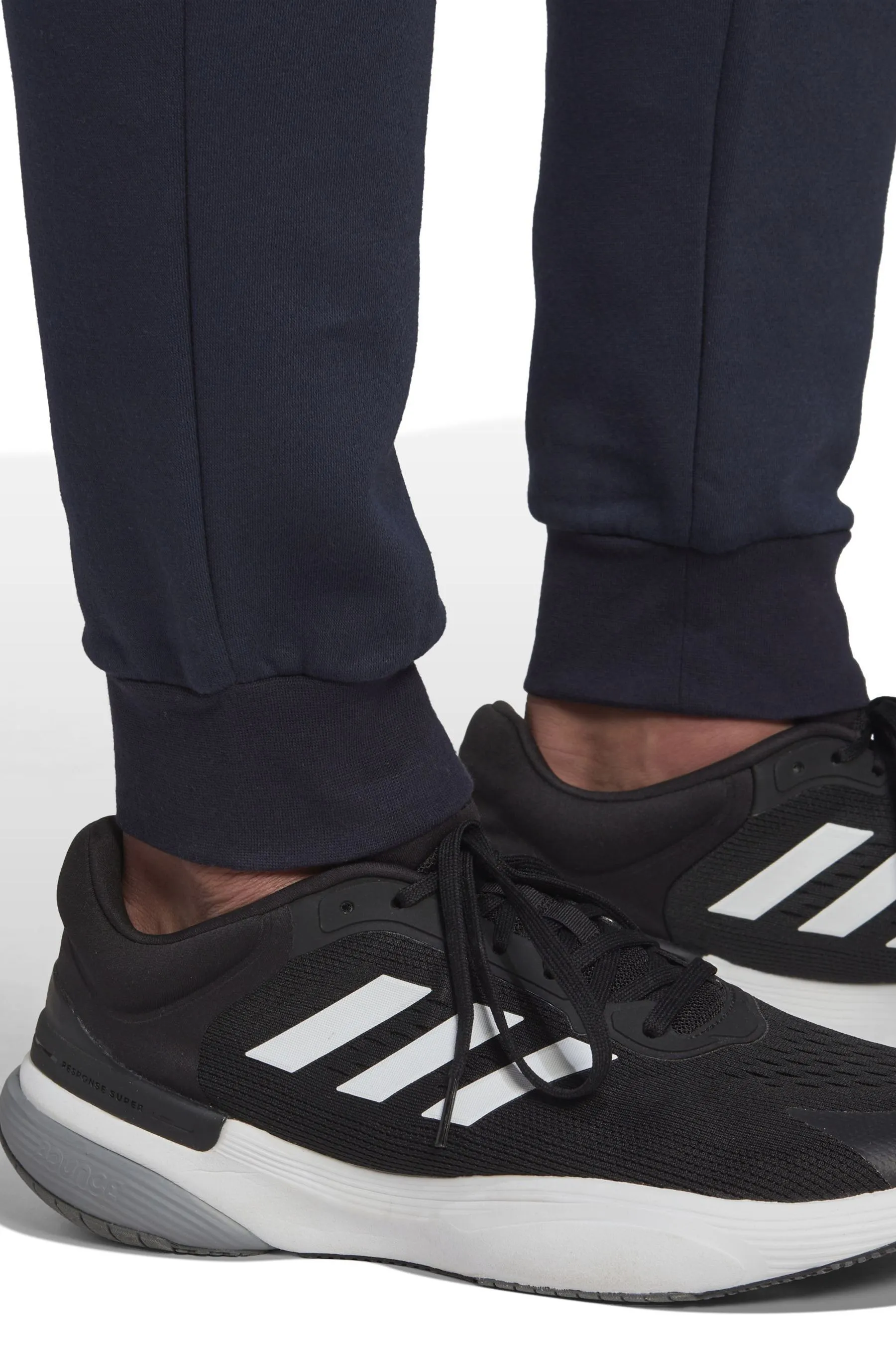 adidas Sportswear Must-have - Pile vestibilità classica - Pantaloni da jogging cargo stretti in fondo
