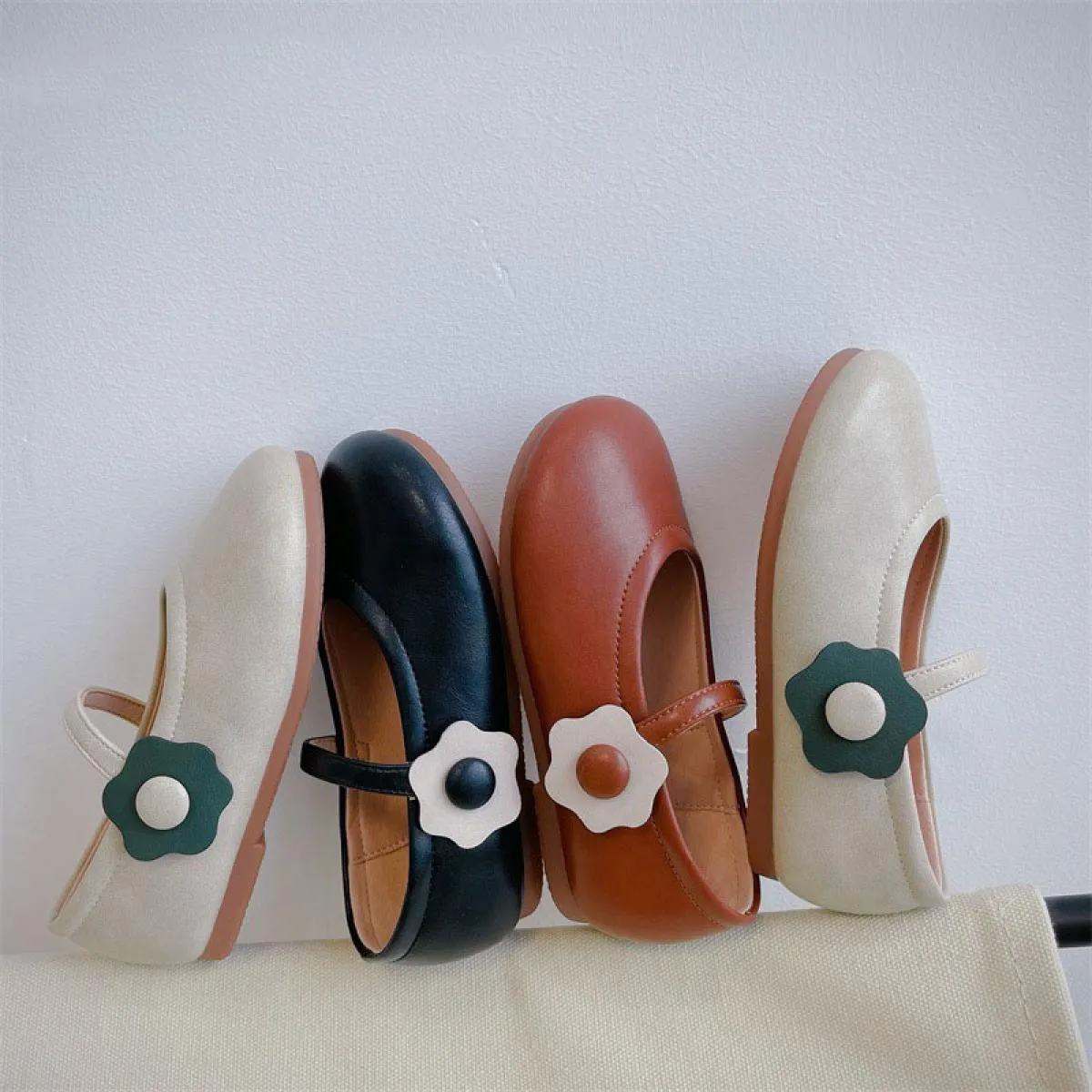 Bambine Mary Janes in morbida pelle 2024 Primavera Estate Bambini Scarpe da principessa Leggere giornaliere 21 30 Bambino Bambin
