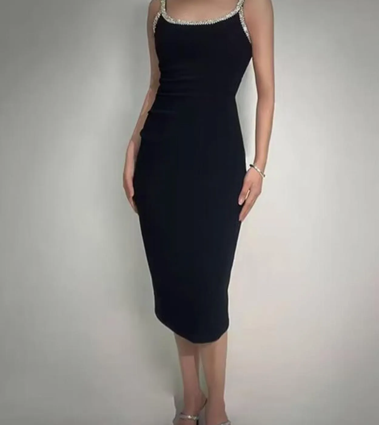 Bling Diamonds Crystal Sweetheart Neck Backless Strap Bodycon Elegante Club Paty da donna Wdding Skinny Midi Abiti Vesti