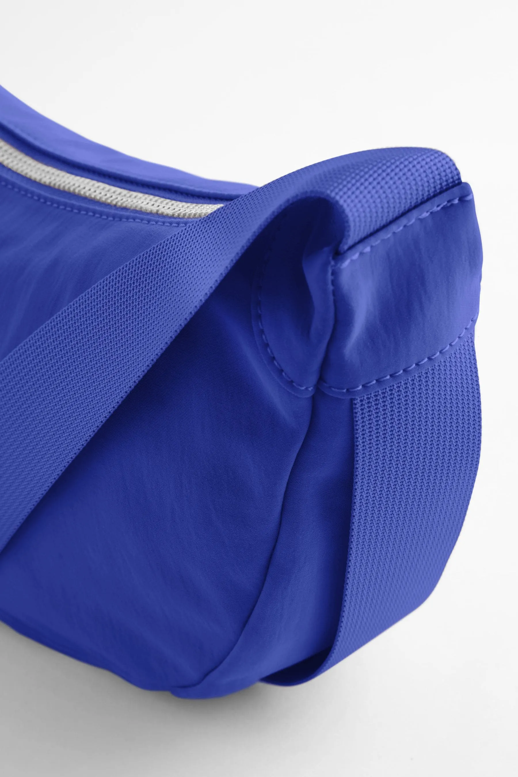 Borsa a tracolla con cinturino    