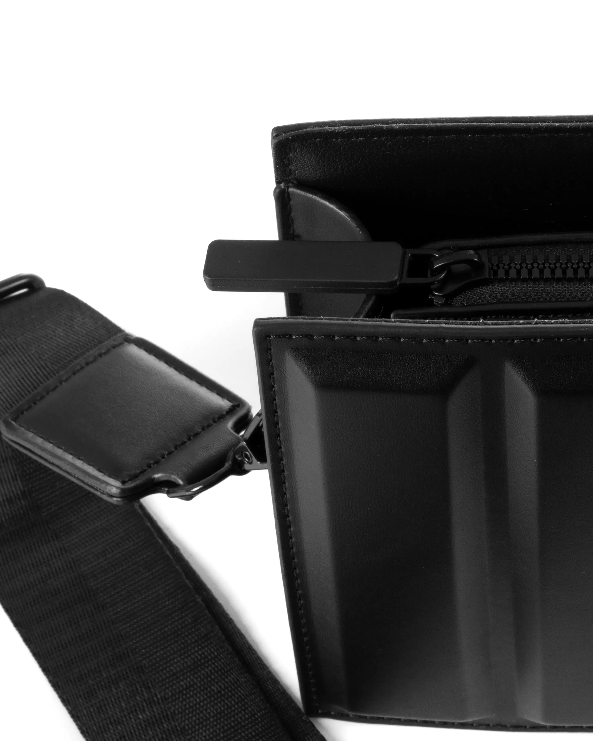Borsa Borsetta Rigida Borsello A Tracolla Pochette a Mano Uomo Unisex Ecopelle Zip Casual Nero GIOSAL-ZU1109A