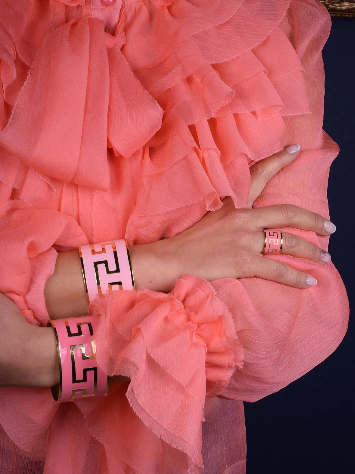 BRACCIALE GRECA ETRUSCA ROSA CHIARO