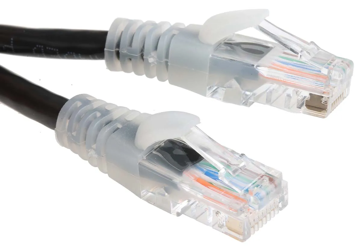 Cavo Ethernet Cat5e (U/UTP) RS PRO, guaina in PVC col. Nero, L. 5m, Con terminazione