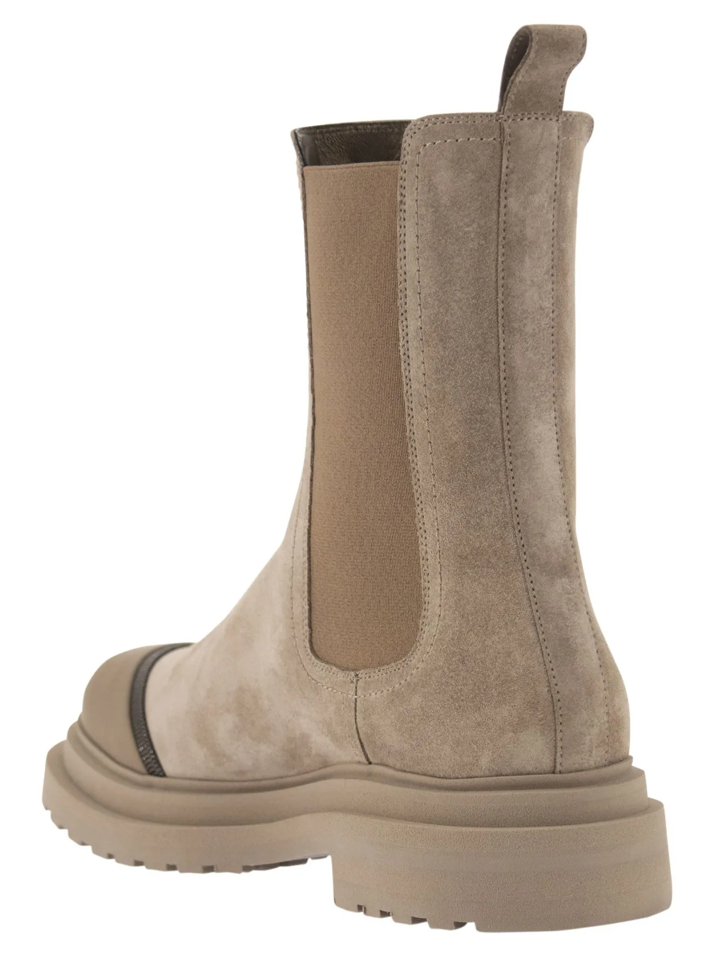 Chelsea boot in camoscio con “Precious Detail”