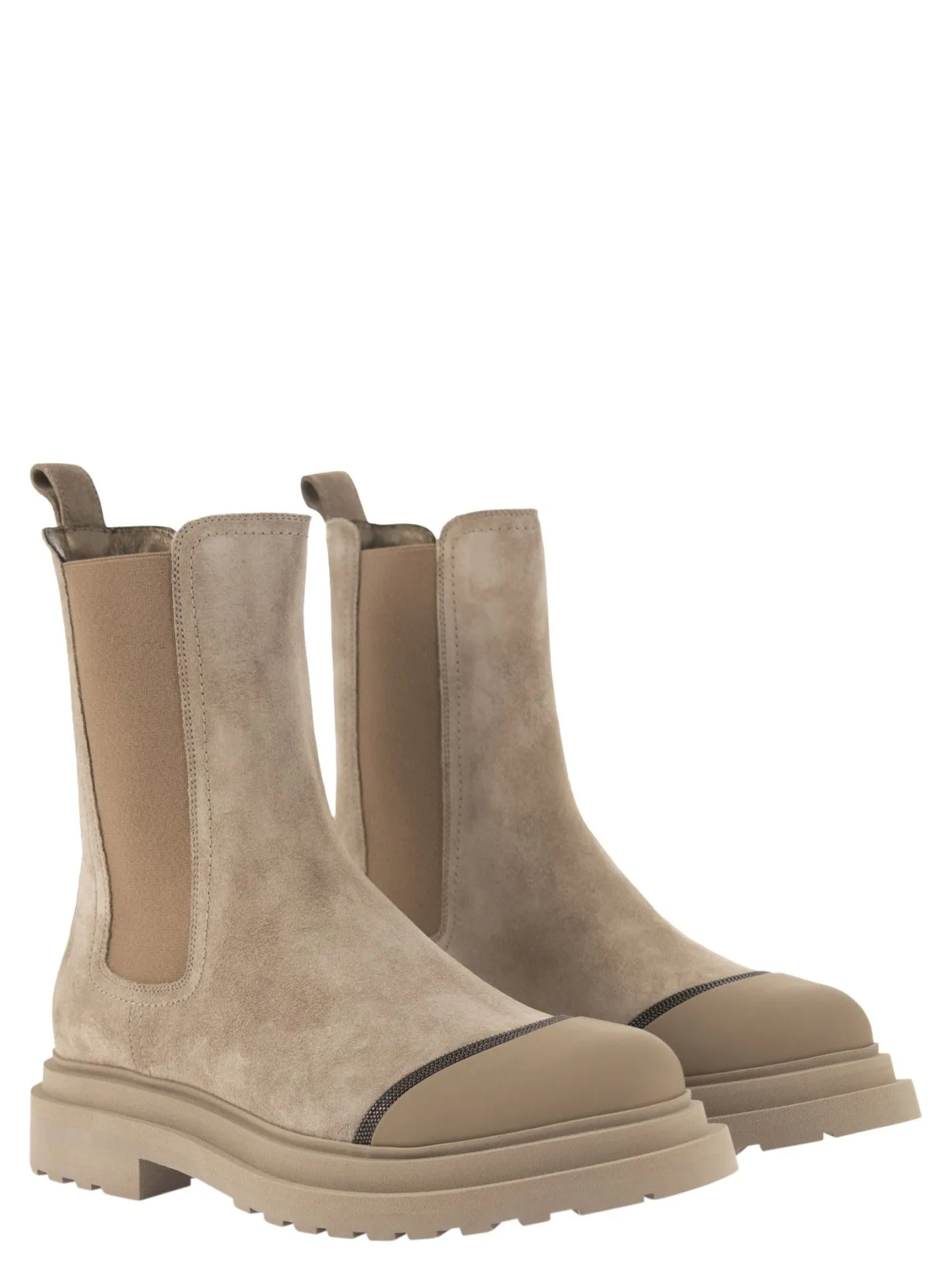 Chelsea boot in camoscio con “Precious Detail”