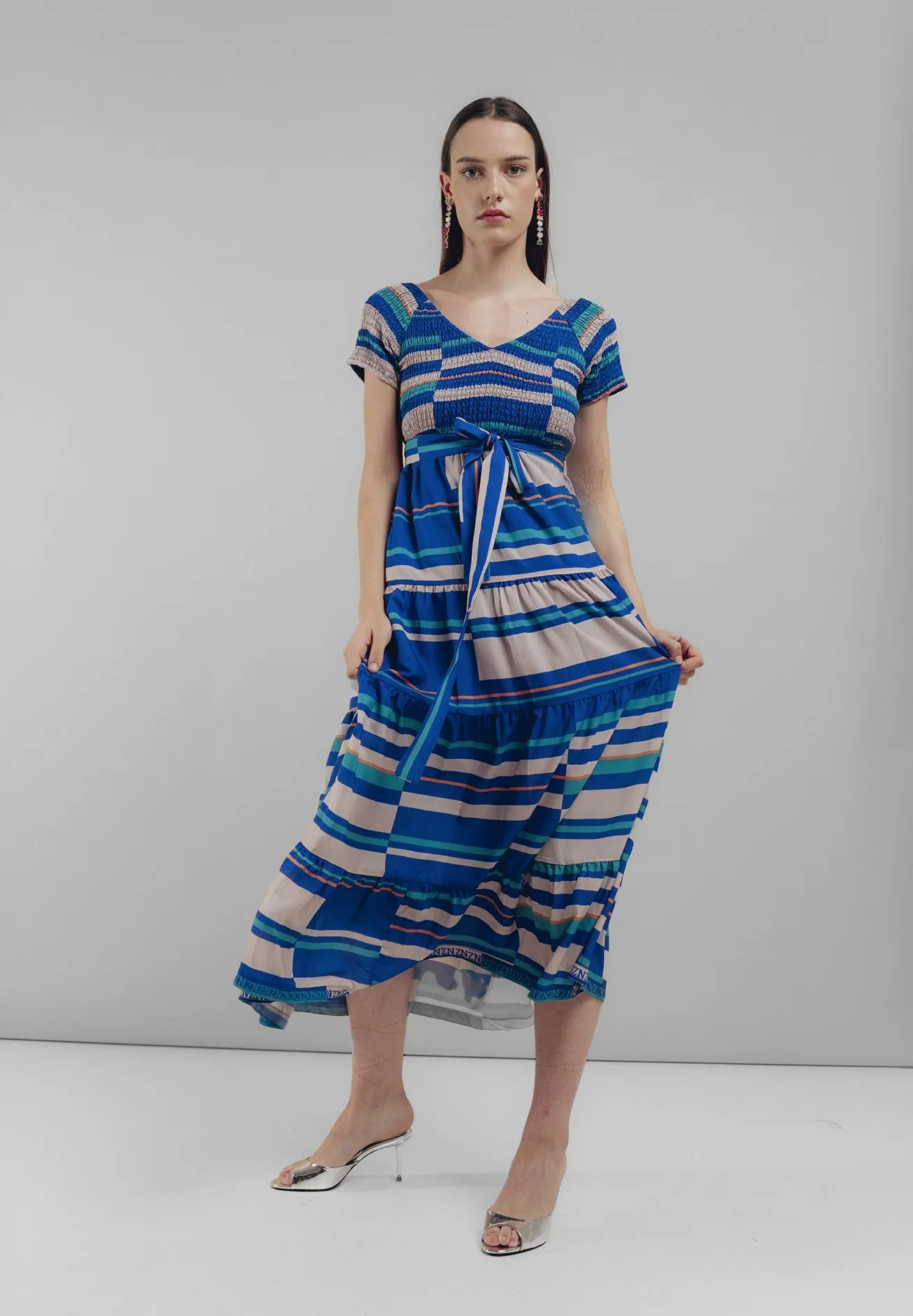 CON VOLANTES Y NIDO DE ABEJA - Vestito estivo