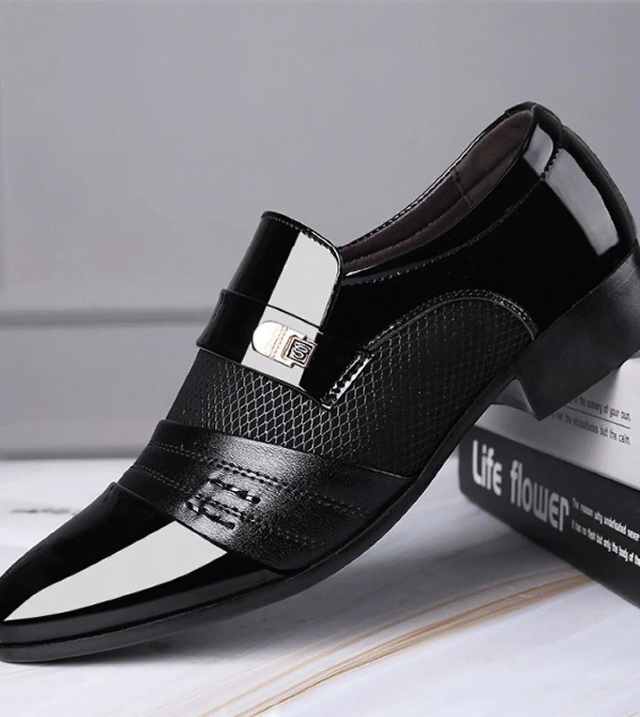 Fashion Business Dress Men Shoes Oxfords Leather Dress Shoes Men Slip Men Dress