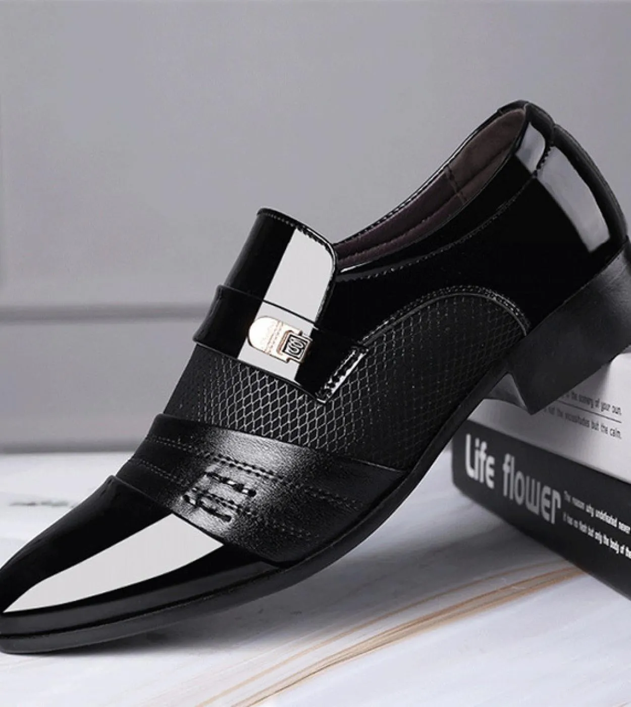 Fashion Business Dress Men Shoes Oxfords Leather Dress Shoes Men Slip Men Dress
