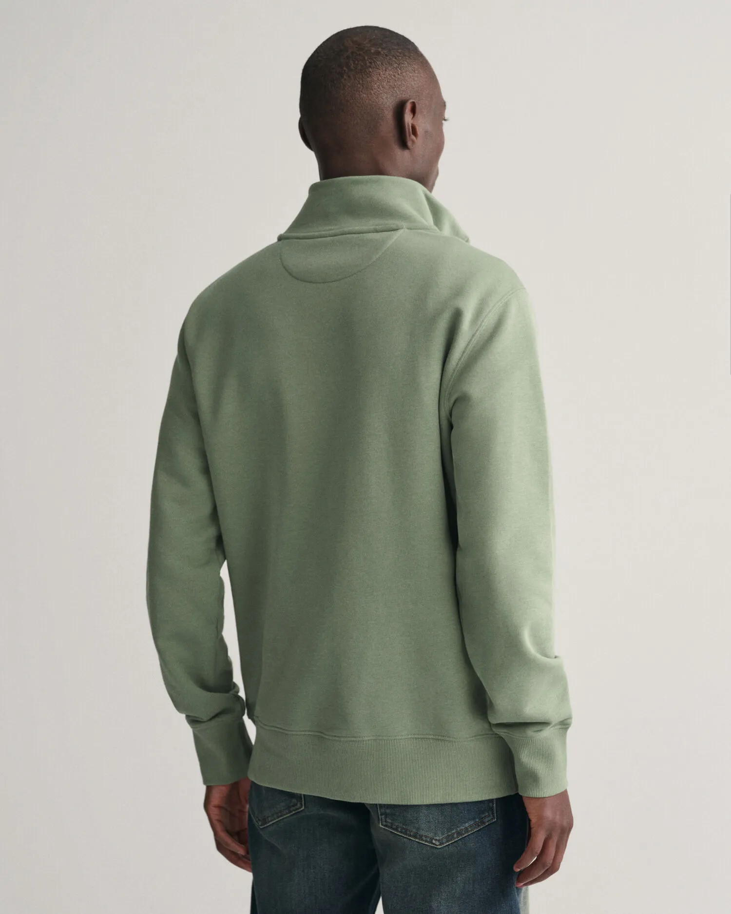 Felpa Shield con zip corta    
