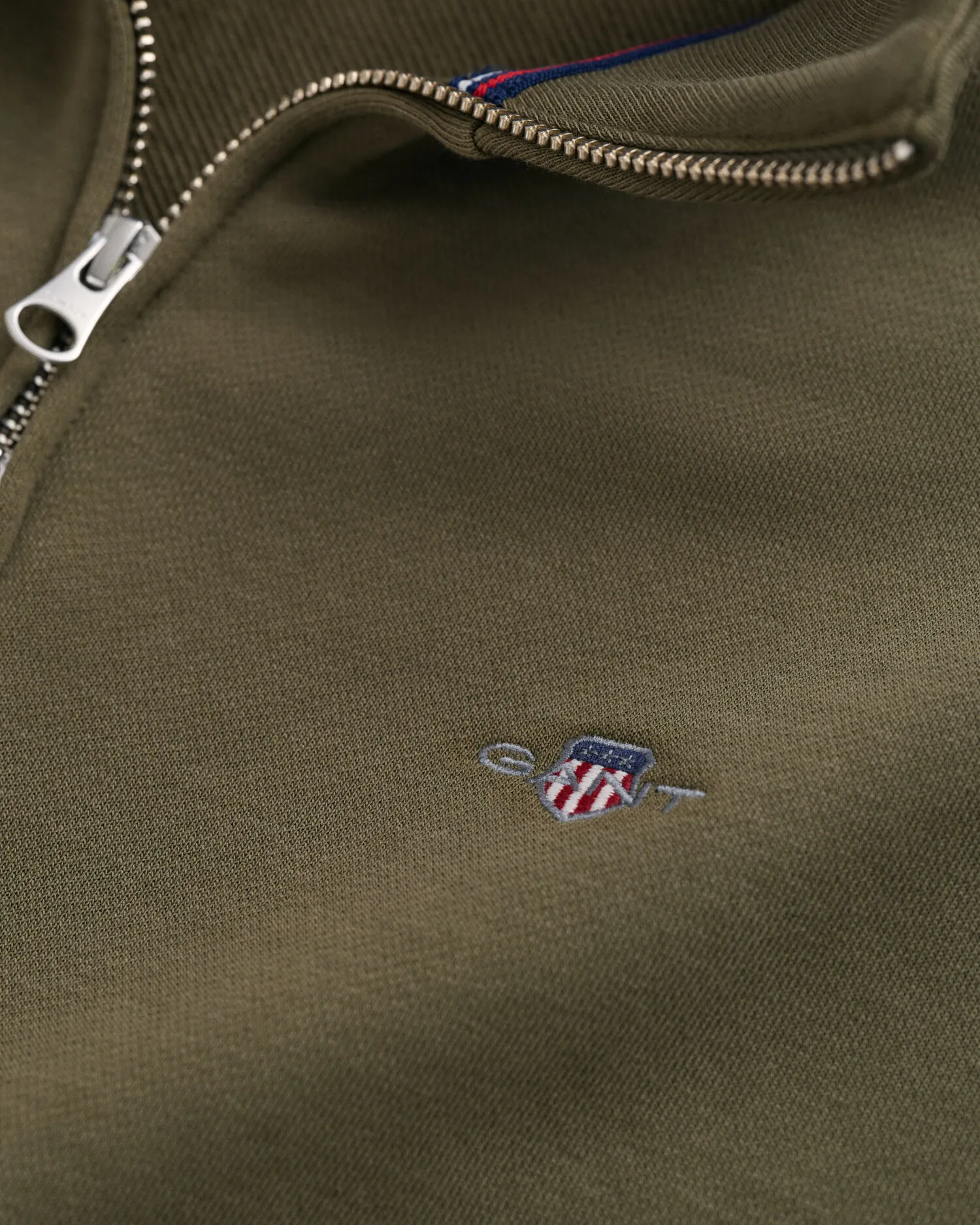 Felpa Shield con zip    