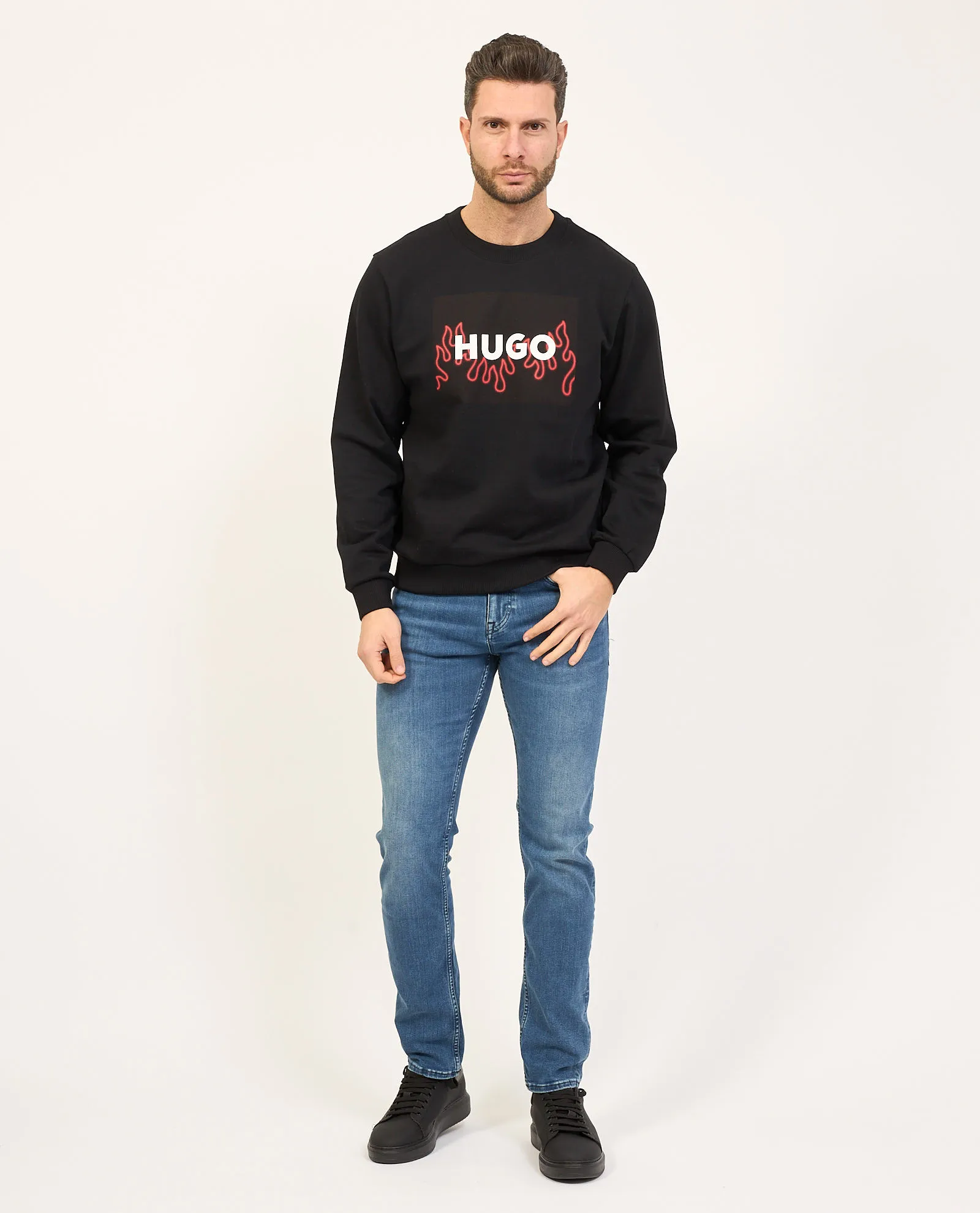 Felpa uomo Hugo in cotone con logo su fiamma