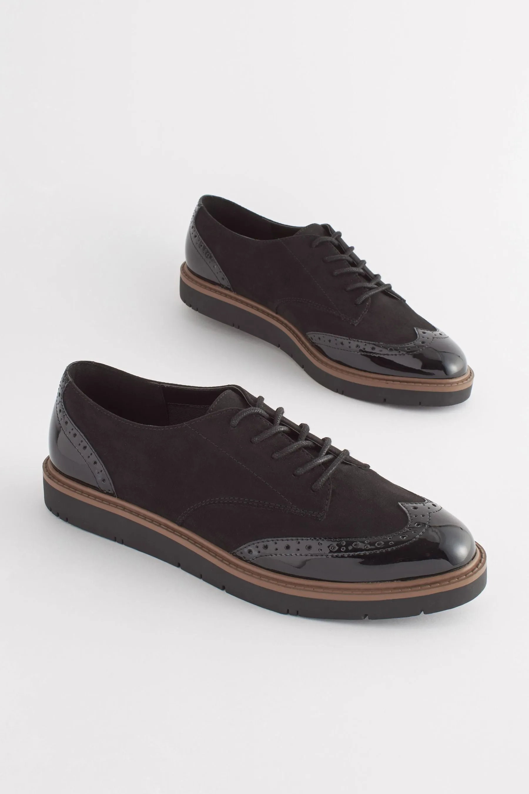 Forever Comfort® - Scarpe con suola spessa Pizzo brogue