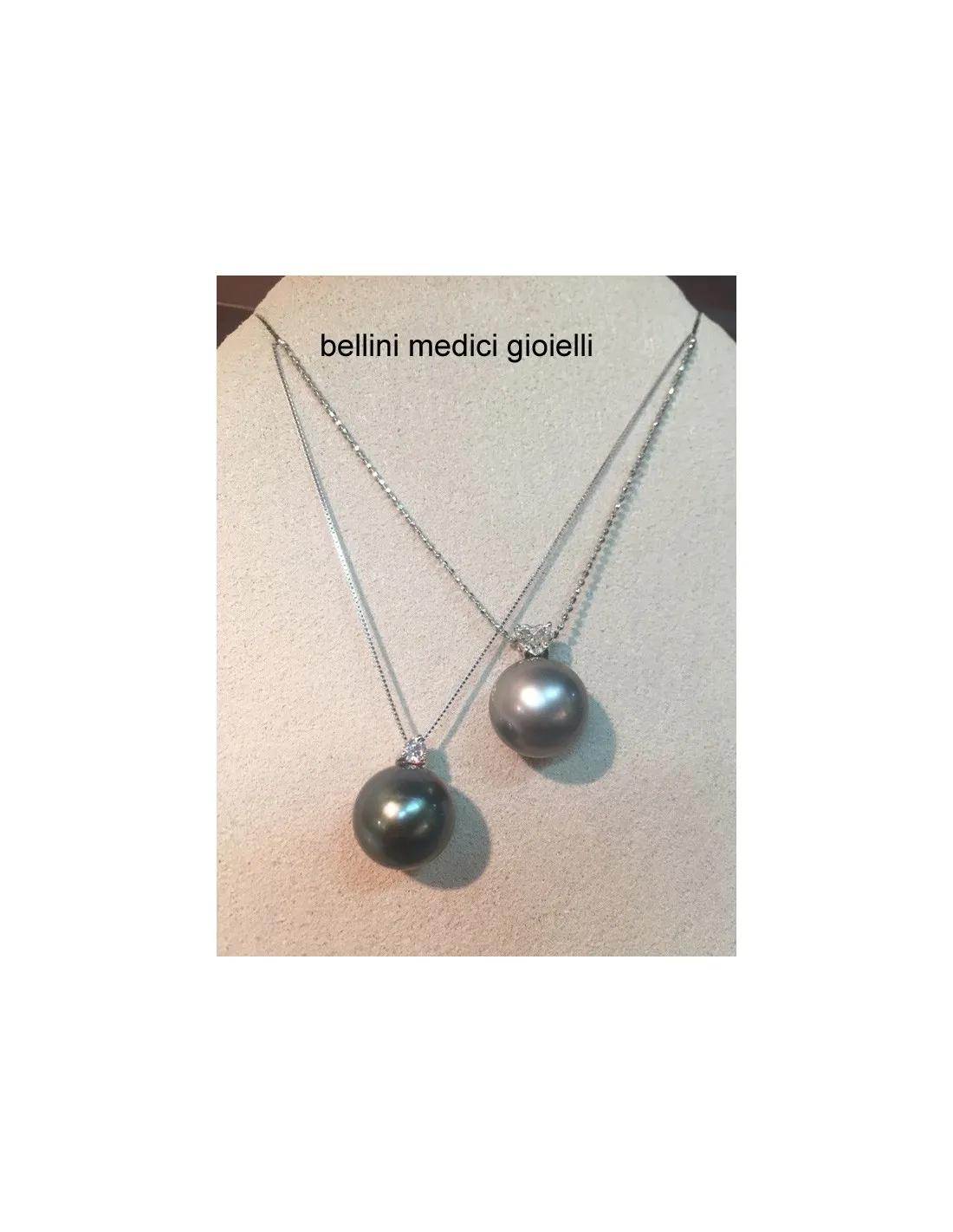 Girocollo MIKIMOTO con perla grigia e diamante a cuore