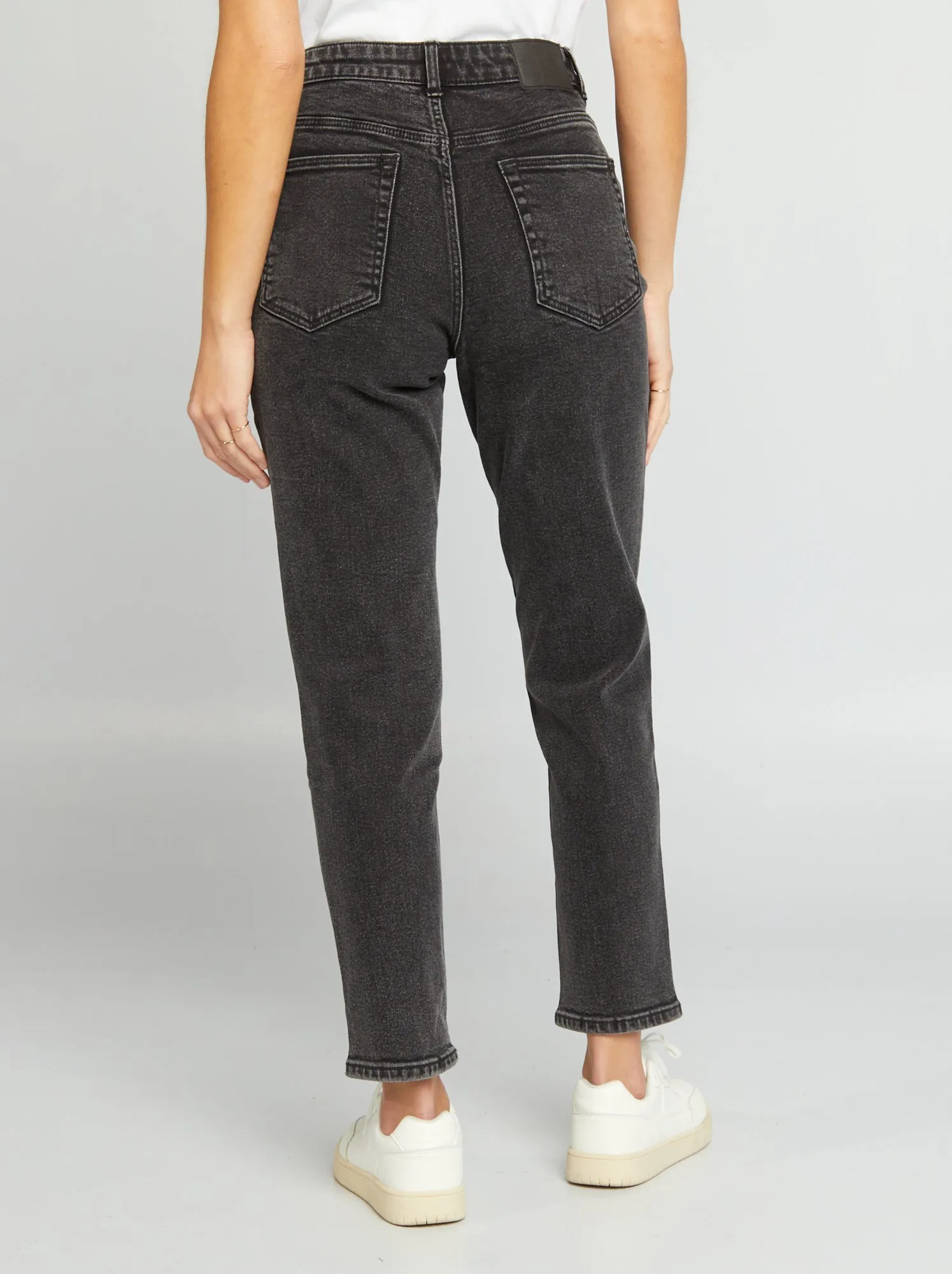 Jeans mom a vita molto alta - L28 - NERO