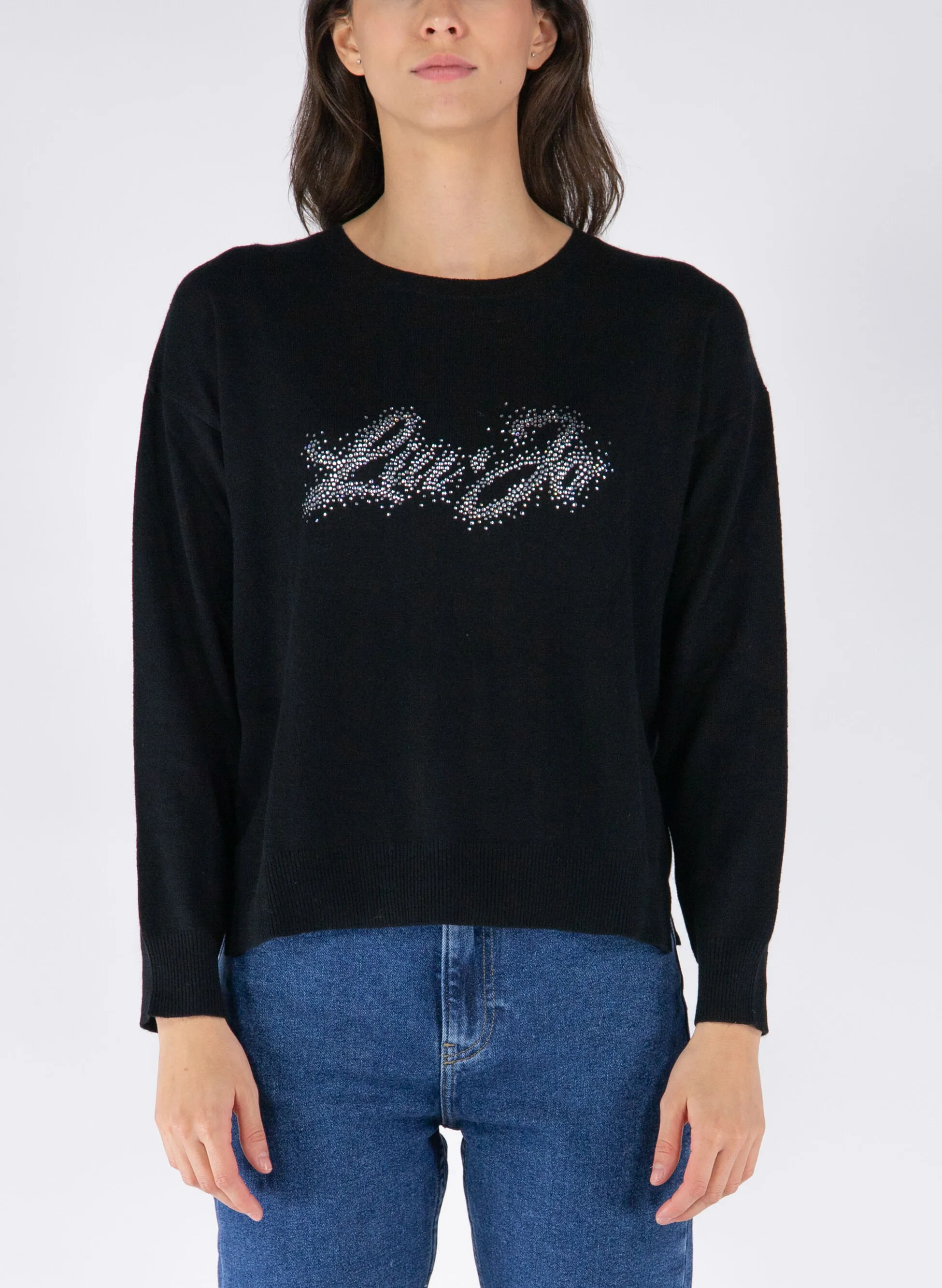 maglione girocollo con logo strass