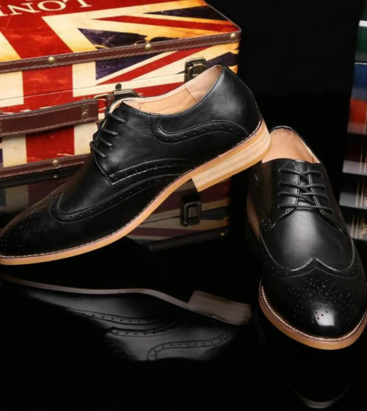 Marca Brogue Marrone Rosso Nero Scarpe eleganti da uomo daffari Scarpe a punta da uomo Scarpe da sposa Scarpe formali in pelle