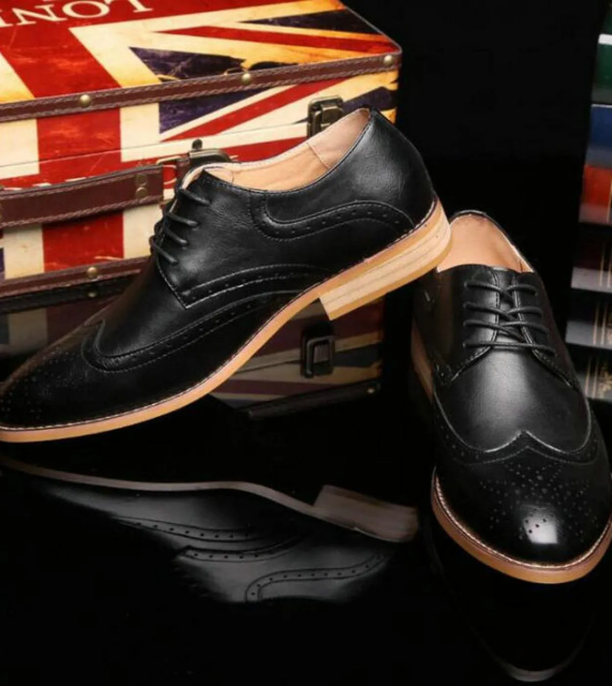Marca Brogue Marrone Rosso Nero Scarpe eleganti da uomo daffari Scarpe a punta da uomo Scarpe da sposa Scarpe formali in pelle