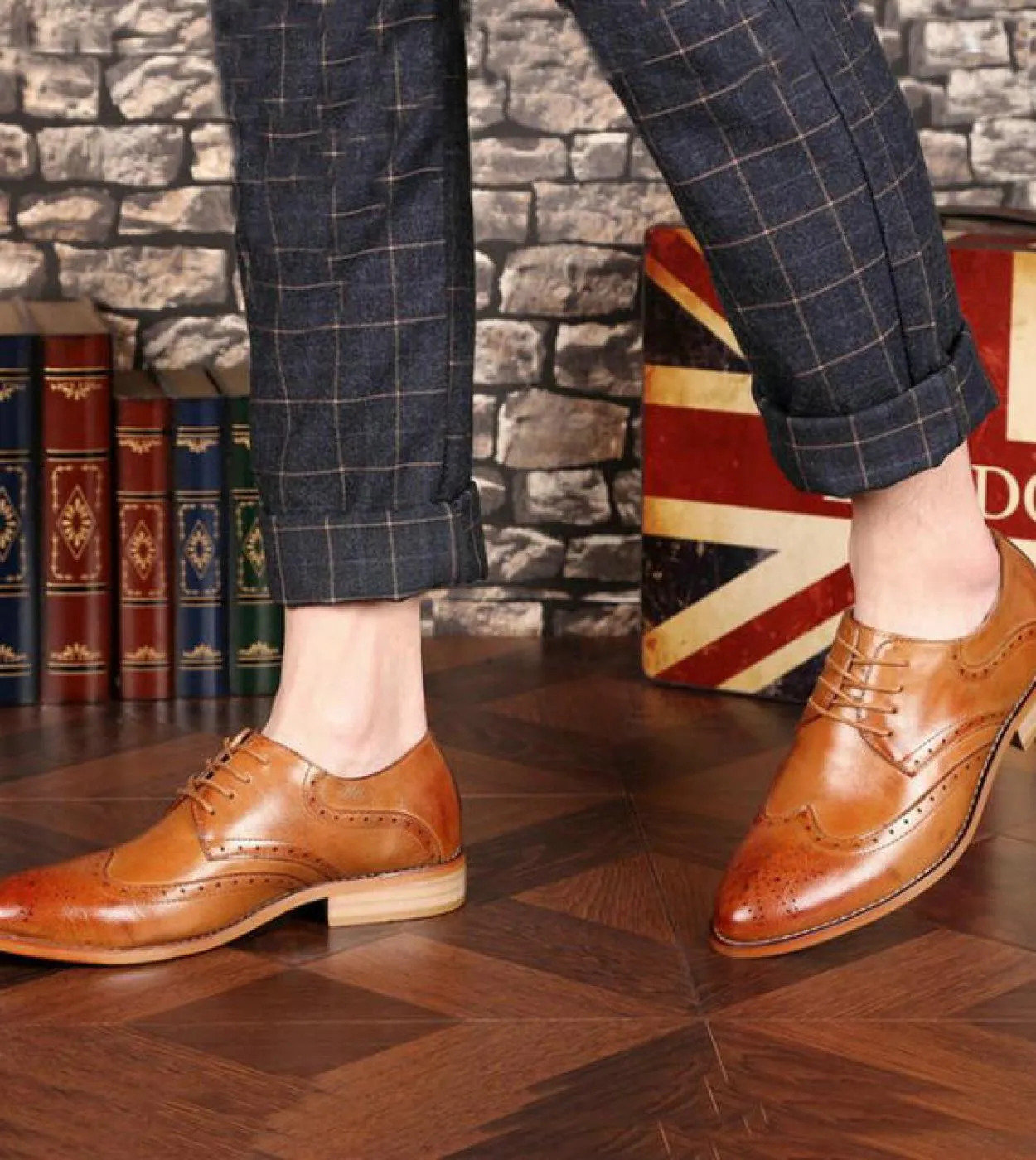 Marca Brogue Marrone Rosso Nero Scarpe eleganti da uomo daffari Scarpe a punta da uomo Scarpe da sposa Scarpe formali in pelle