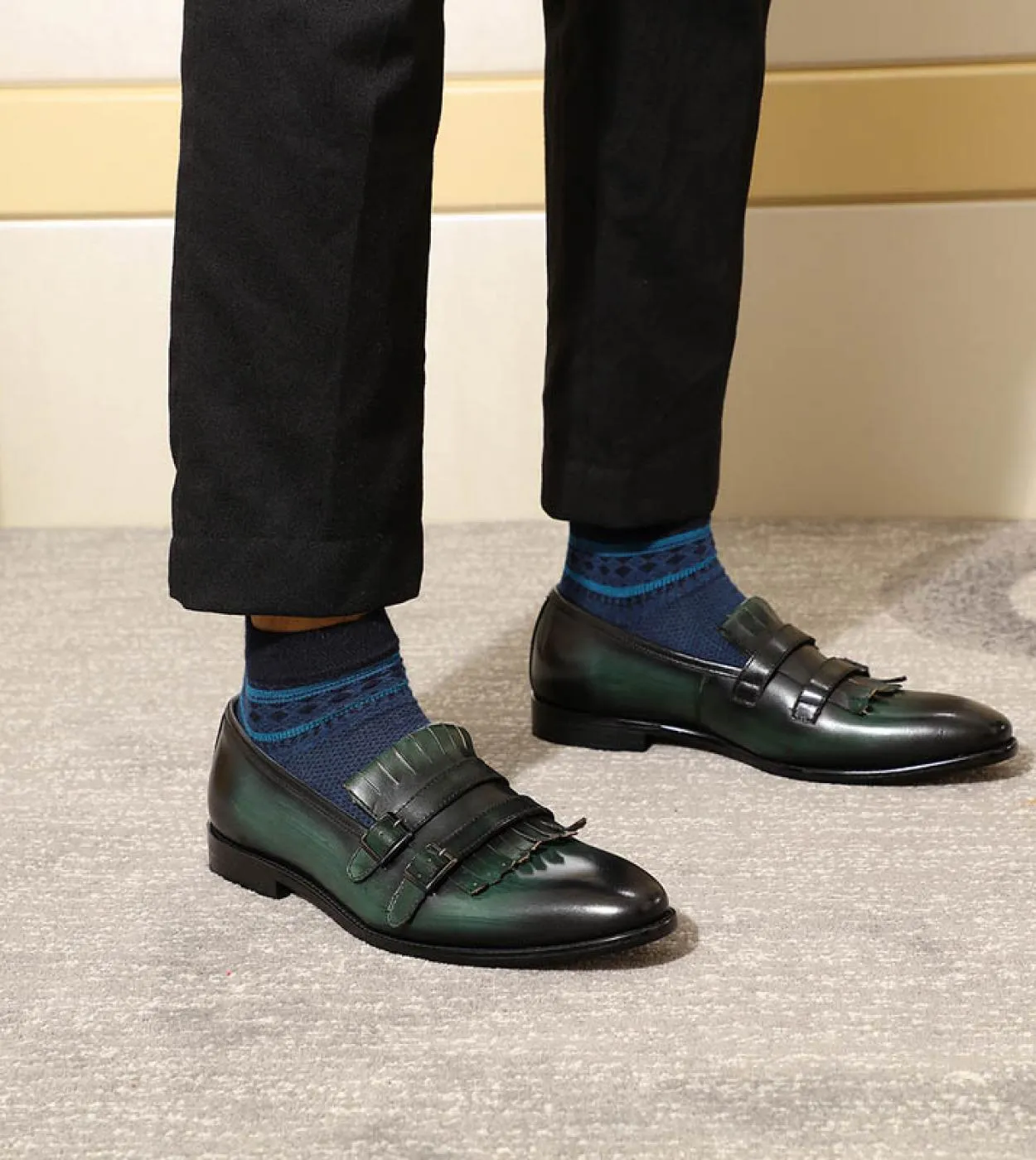 Mocassini con nappine in pelle marrone Uomo Mocassini con nappe marroni da uomo Scarpe fatte a mano da uomo