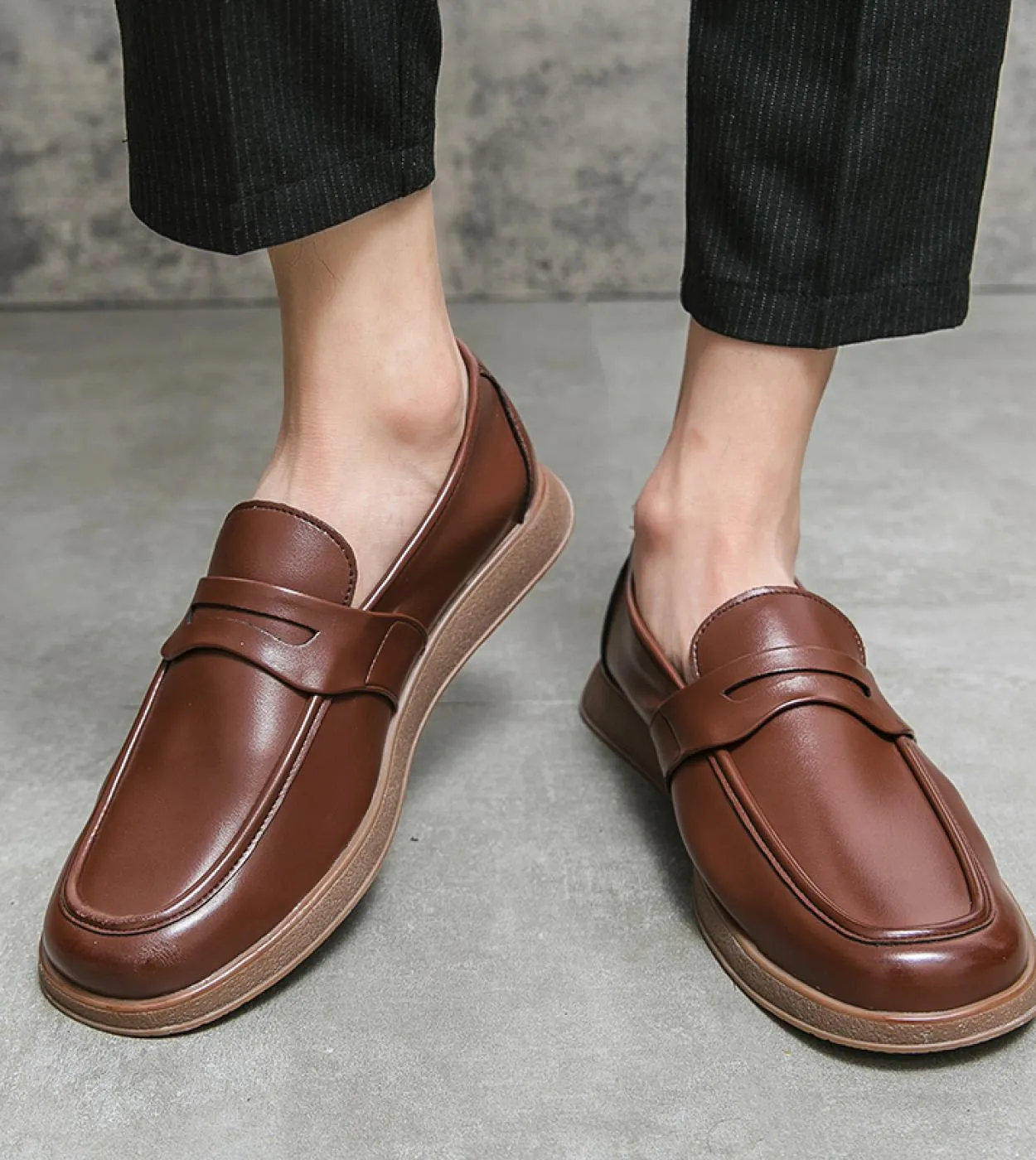 Mocassini resistenti allusura primaverile Scarpe in vera pelle a testa larga Mocassini Scarpe da guida Uomo Scarpe da cerimonia