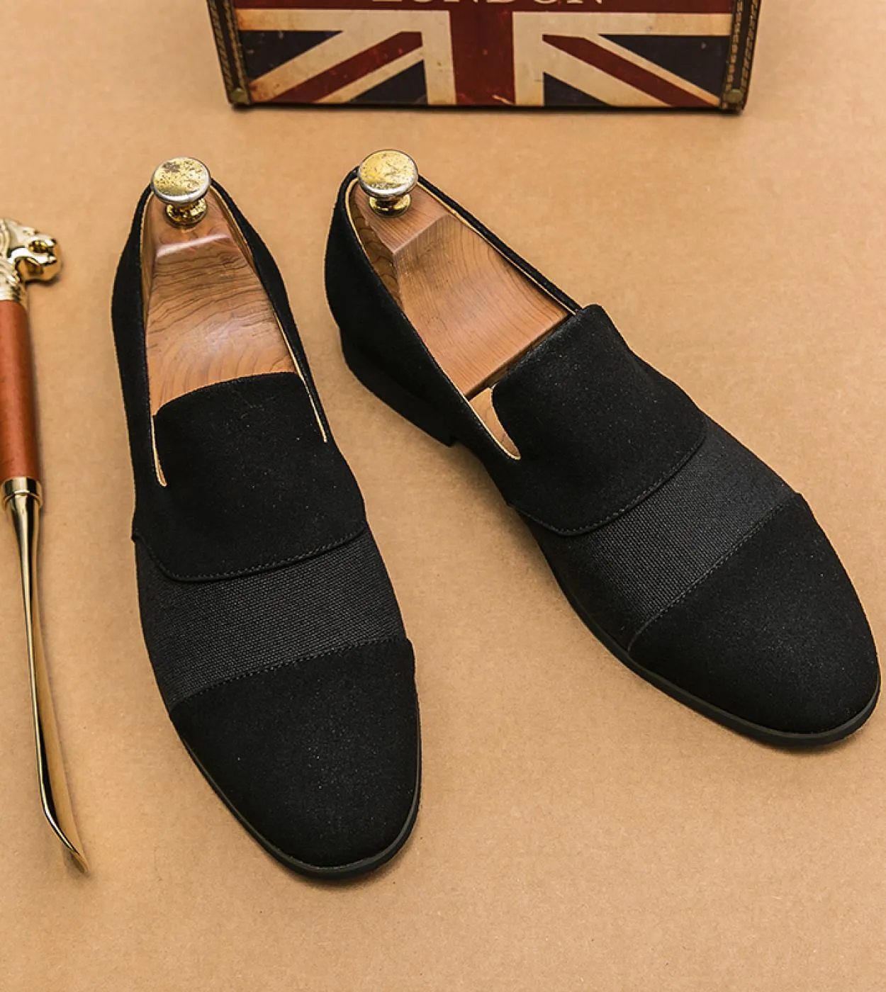 Mocassini semplici e leggeri Uomo di alta qualità Casual Flat Light Fashion Trend Mocassini Slip On Guida in pelle nabuk
