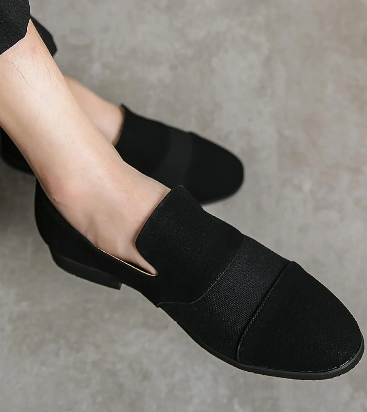 Mocassini semplici e leggeri Uomo di alta qualità Casual Flat Light Fashion Trend Mocassini Slip On Guida in pelle nabuk