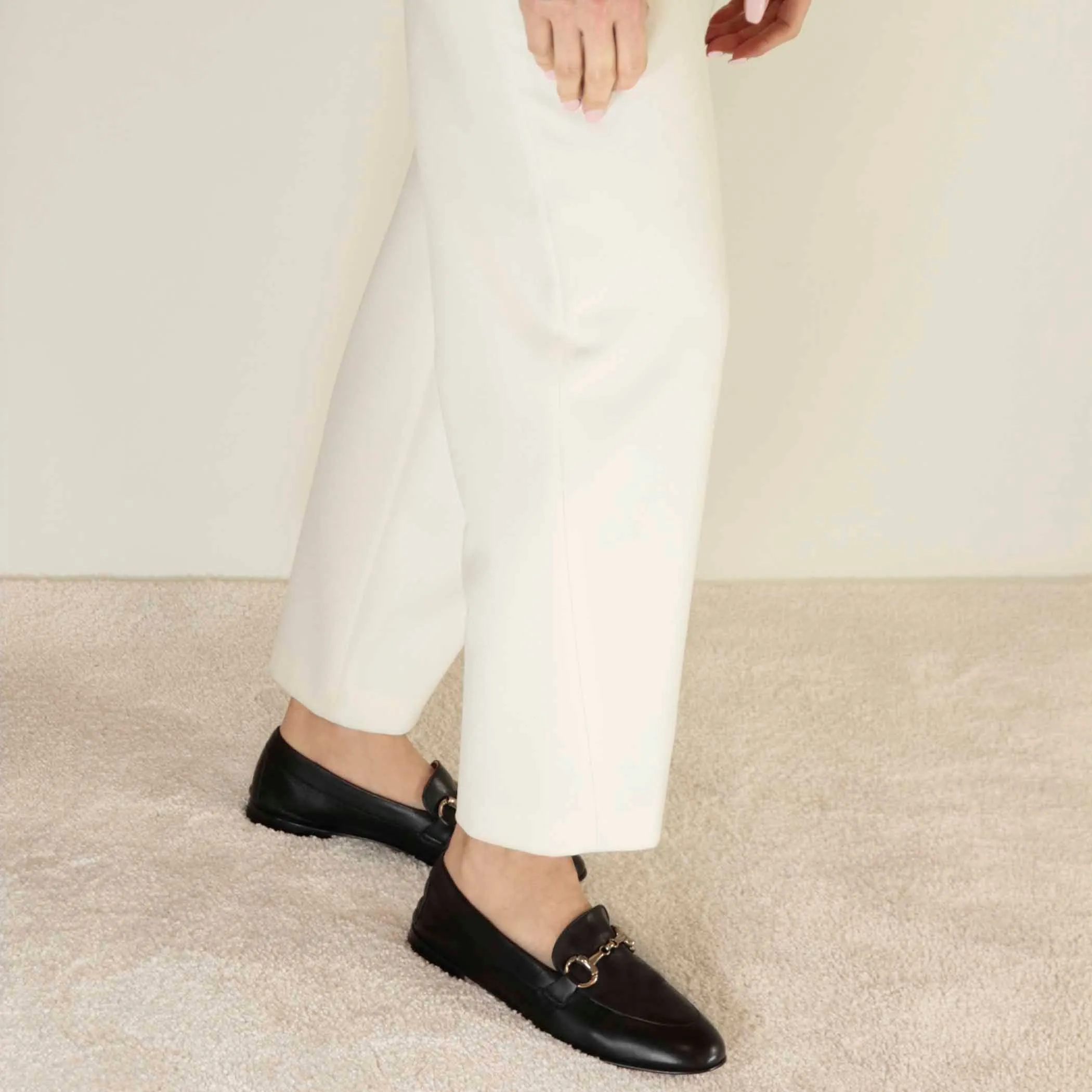 Mocassino classico da donna con morsetto in pelle colore nero