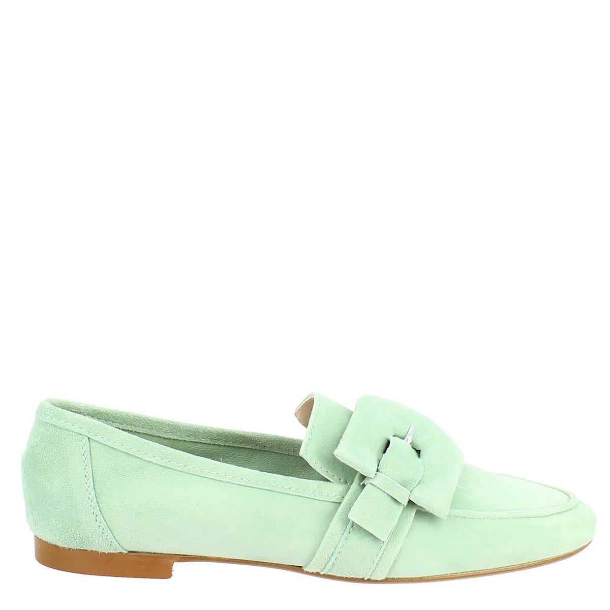 Mocassino da donna in camoscio color menta.