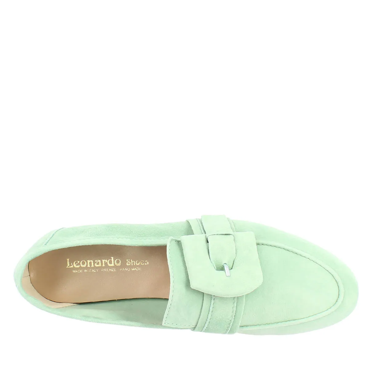Mocassino da donna in camoscio color menta.