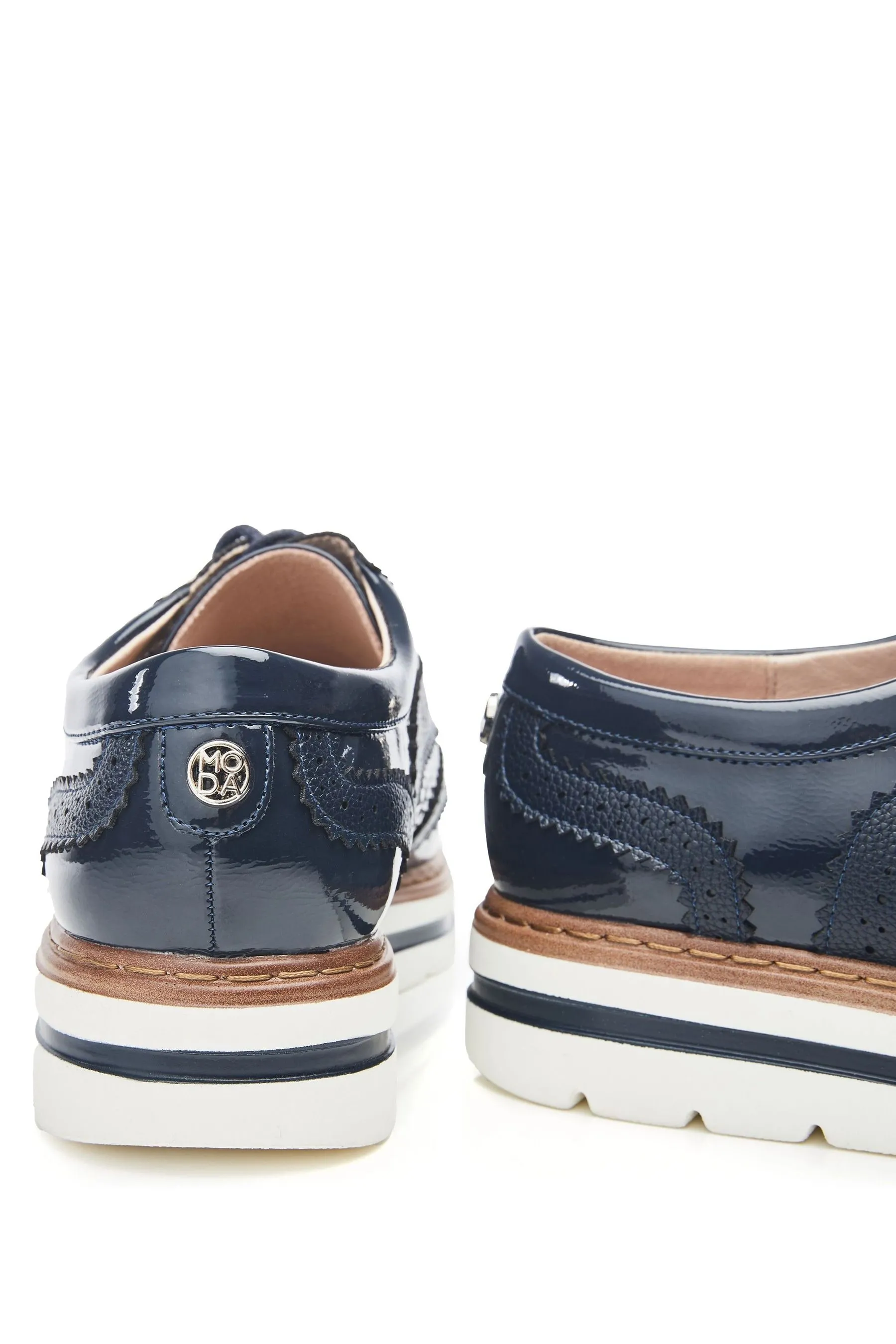 Moda in Pelle Bennisiss - Scarpe brogue Pizzo in vernice Nero