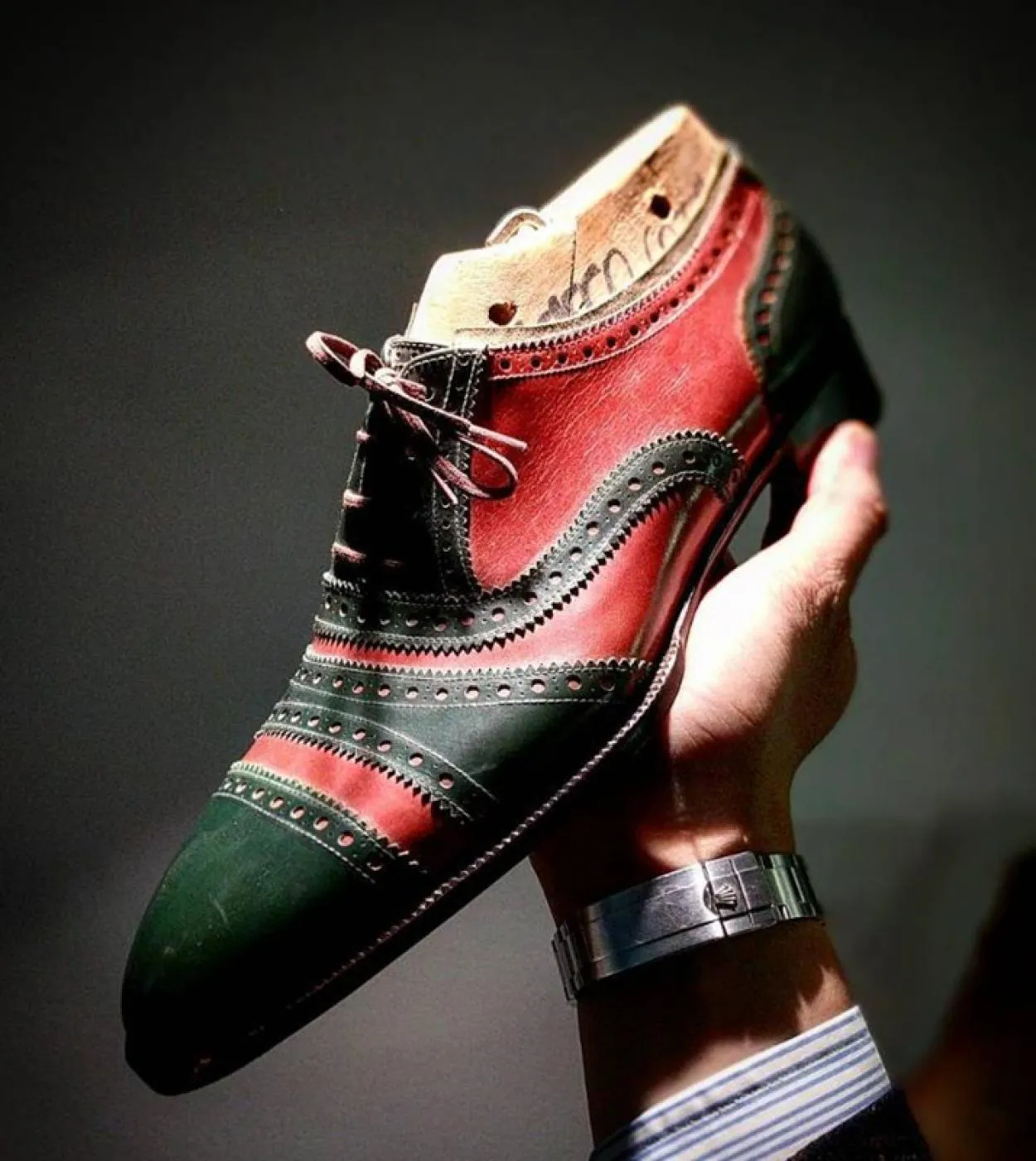 Novità in scarpe brogue da uomo Scarpe casual stringate traspiranti verdi rosse per uomo con scarpe firmate da uomo spedizione g