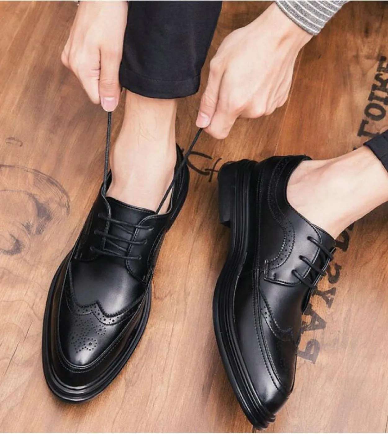 Nuove scarpe oxford da uomo di alta qualità Scarpe da uomo in pelle formale da uomo Scarpe brogue da uomo Bullock Scarpe da spos