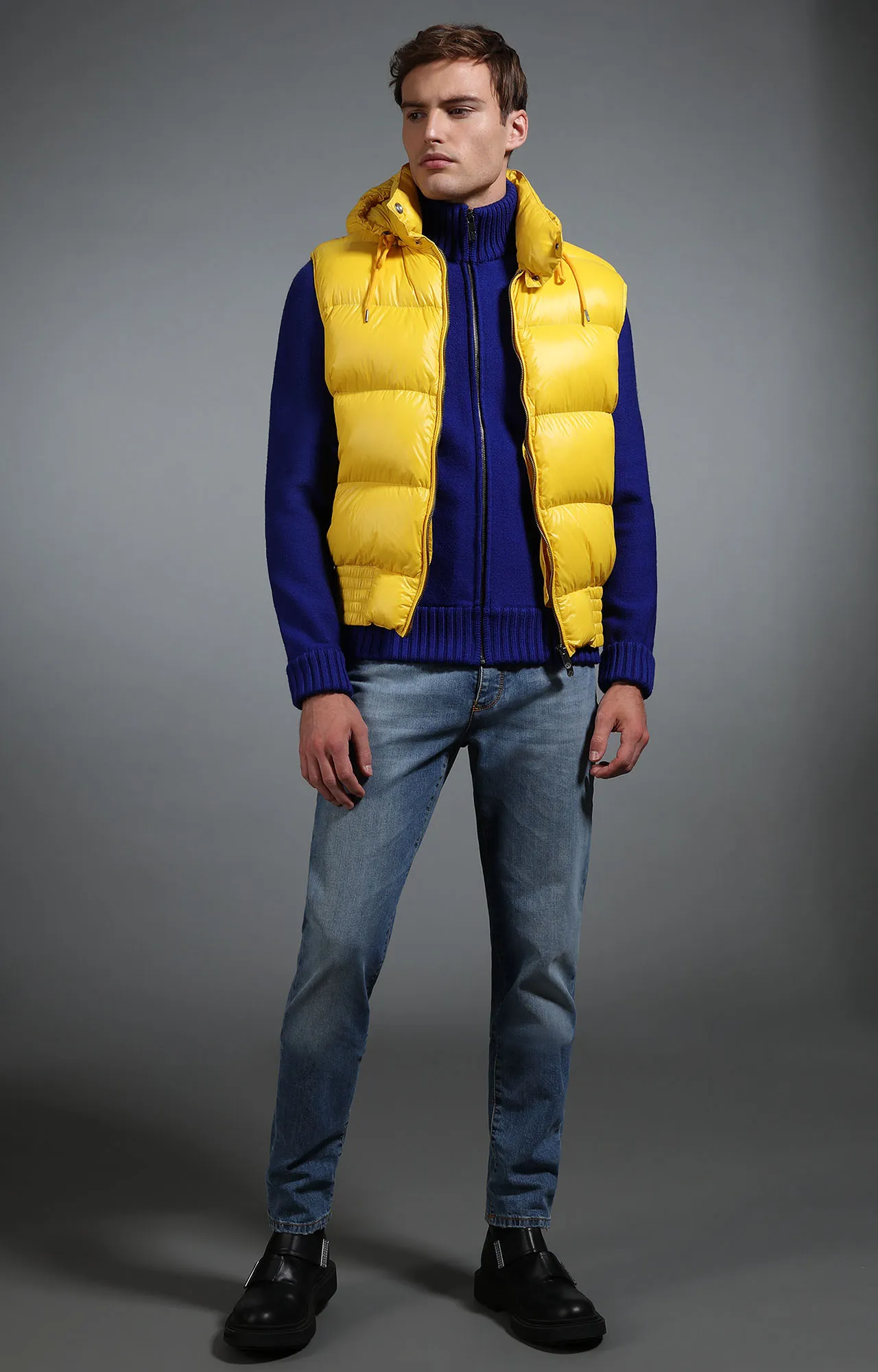 Piumino uomo giallo senza maniche