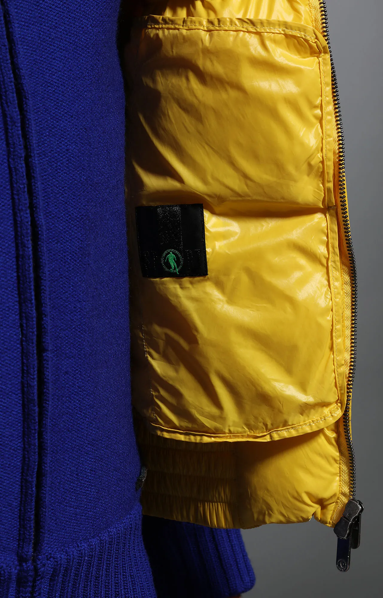 Piumino uomo giallo senza maniche