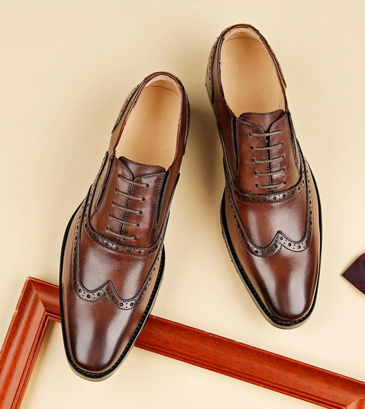 Scarpe brogue Scarpe da uomo Pu Tinta unita Moda Business Casual Quotidiano Classico Cuciture intagliate Scarpe eleganti stringa