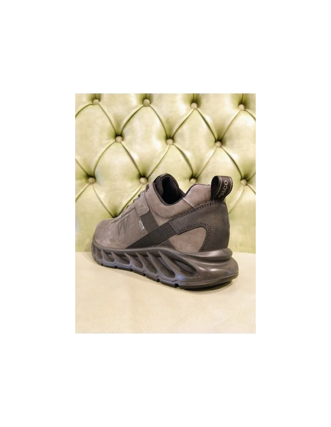 Scarpe comode per camminare, Igi&Co