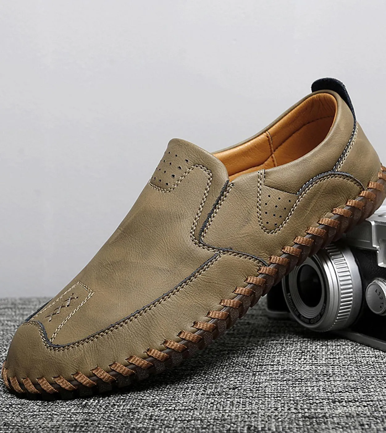 Scarpe da barca da uomo Mocassini Mocassini da uomo in pelle Sneakers leggere Scarpe da guida traspiranti italiane Scarpe casual