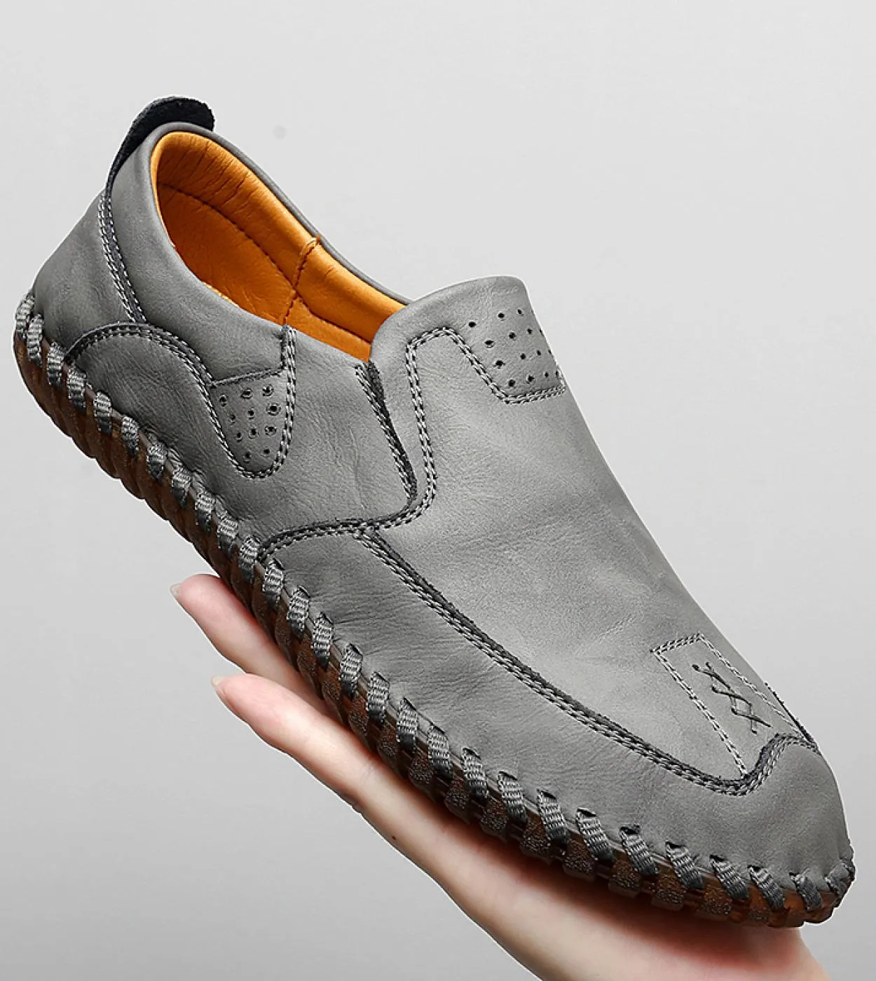 Scarpe da barca da uomo Mocassini Mocassini da uomo in pelle Sneakers leggere Scarpe da guida traspiranti italiane Scarpe casual
