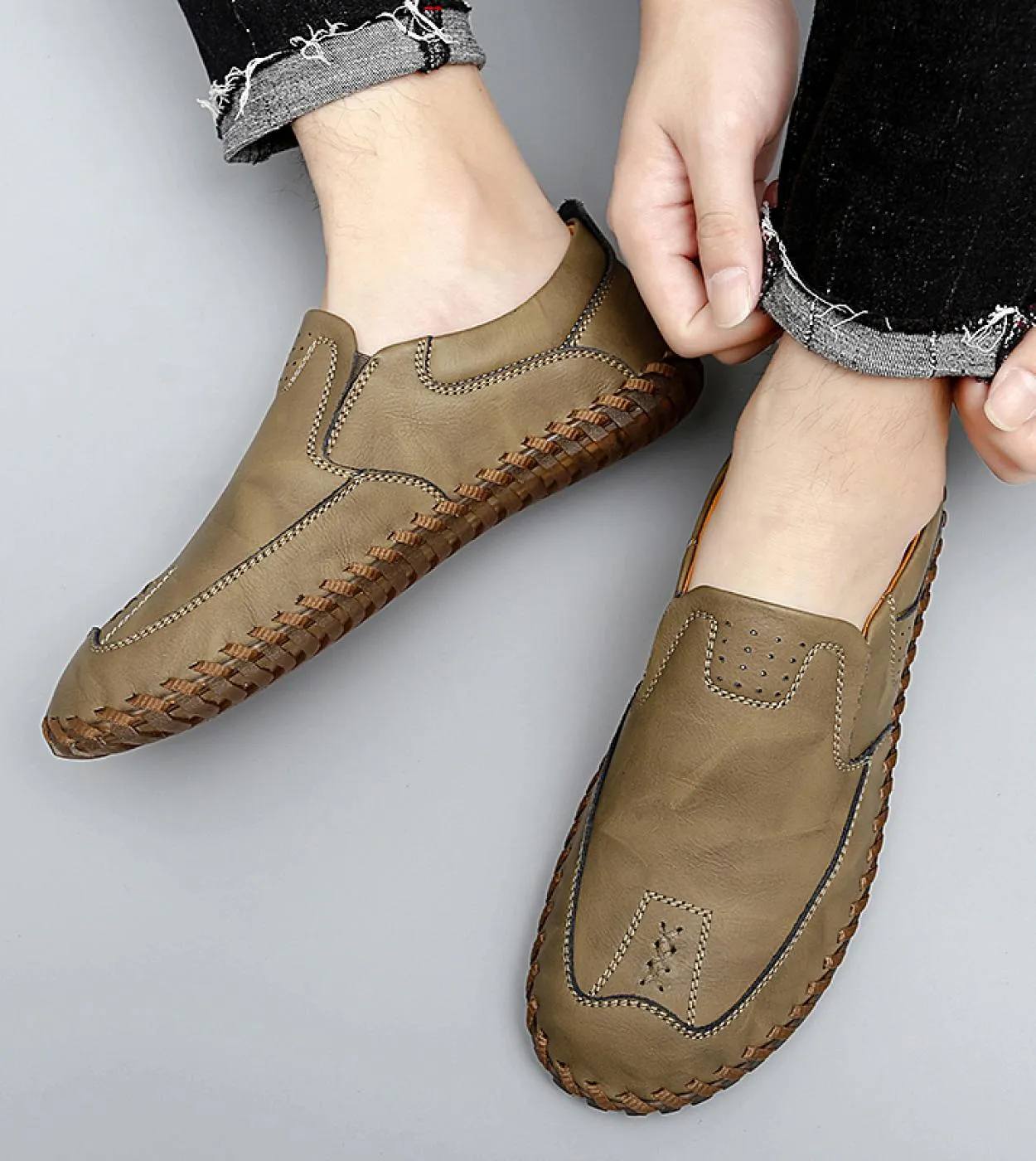 Scarpe da barca da uomo Mocassini Mocassini da uomo in pelle Sneakers leggere Scarpe da guida traspiranti italiane Scarpe casual