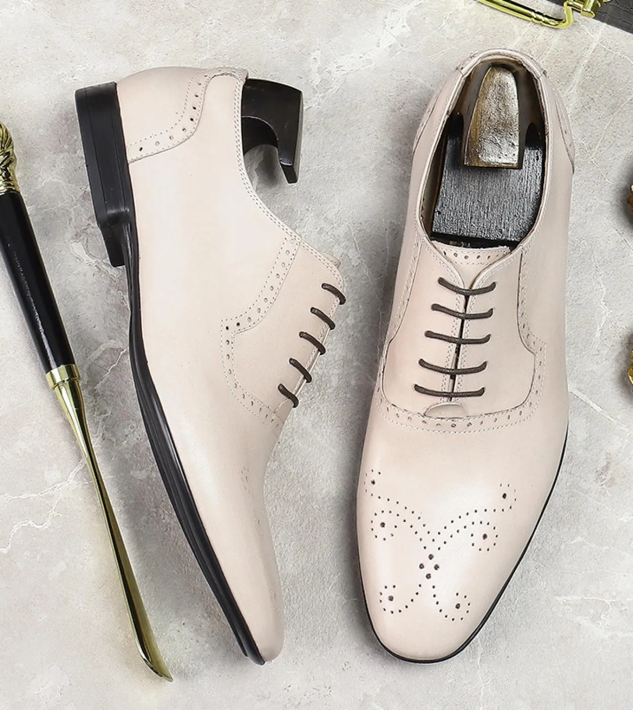 Scarpe da sposa in pelle Scarpe brogue in pelle Calzature in pelle Scarpe eleganti da uomo 2023